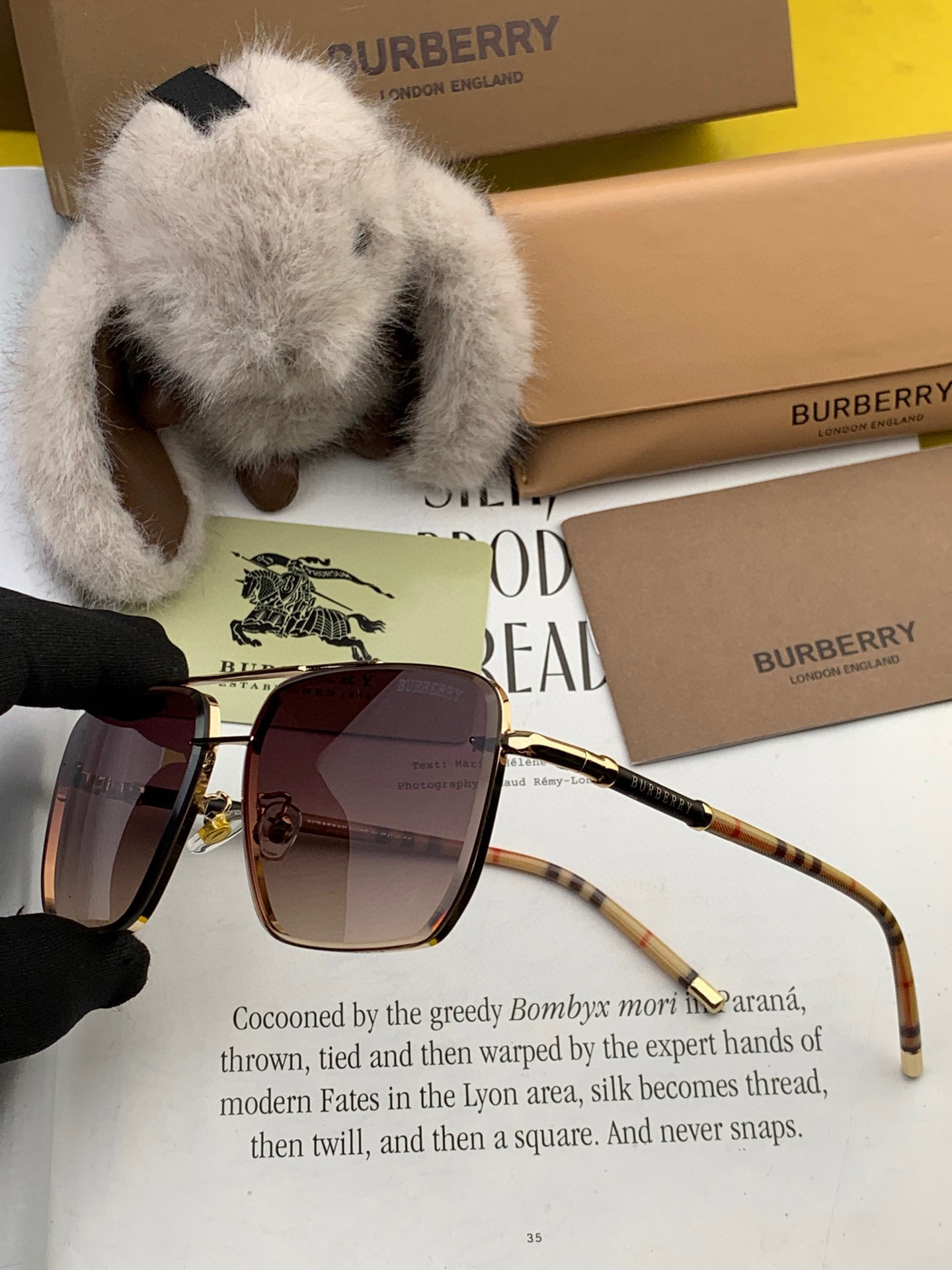   BURBERRY 巴宝莉 男士太阳眼镜 🕶🕶正版蛤蟆 太阳镜💋💋👣👣  高品质 不挑脸 火的狠 🍁🍁