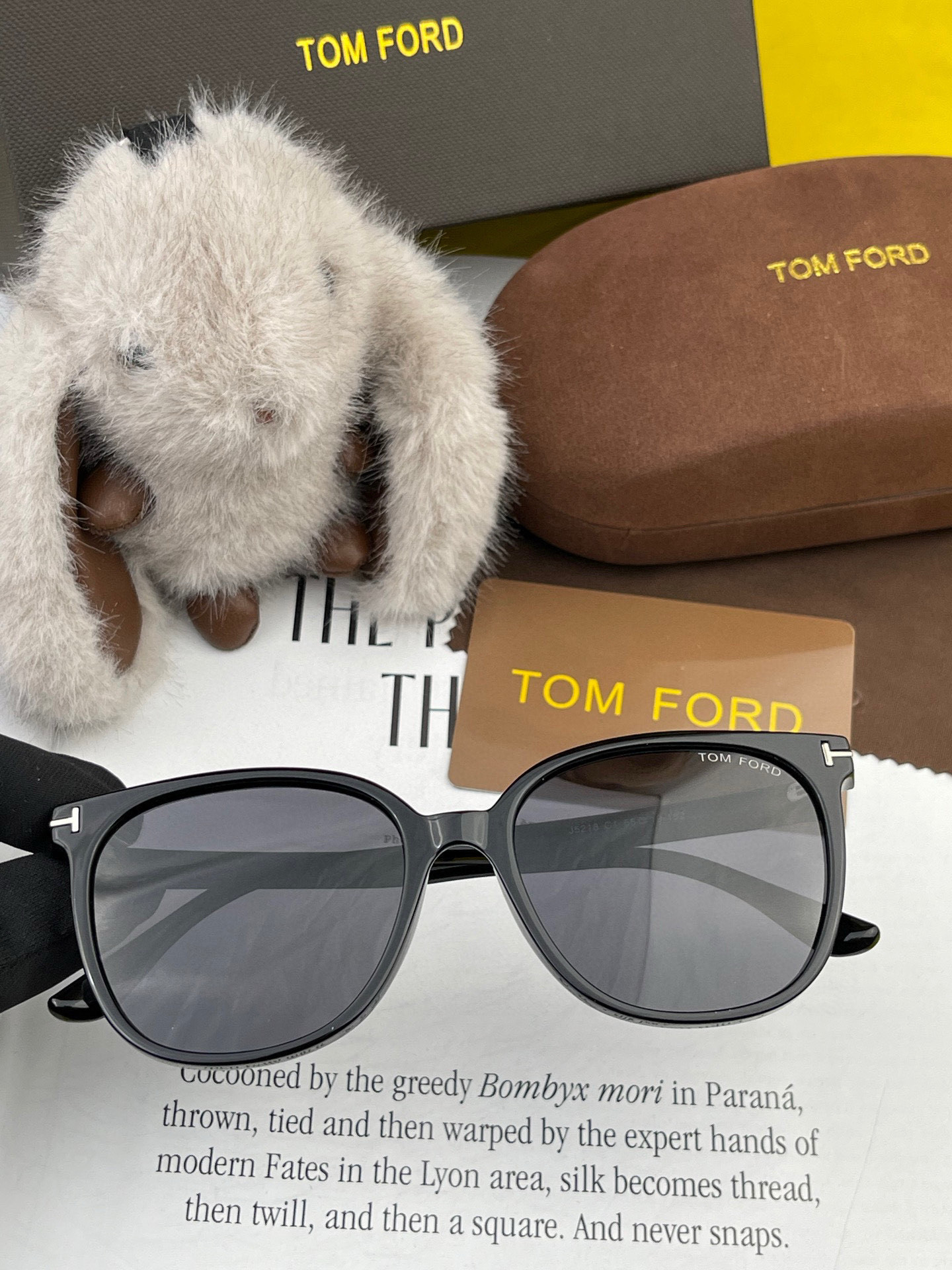  【TOMFORD】汤姆福特 爆款来袭！经典火爆作品 重磅出击 ！超经典偏光眼镜，时刻展现时尚大牌风范！