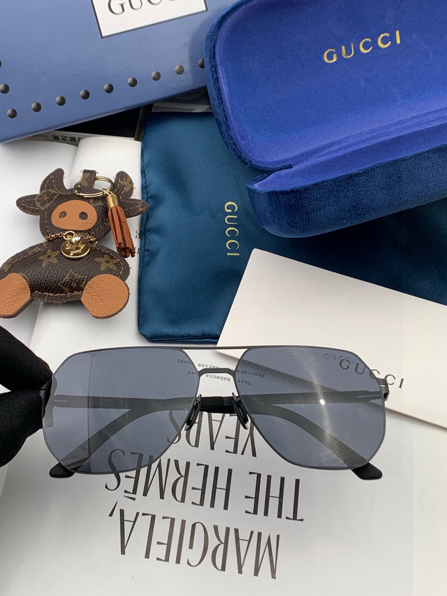 ♦️ GUCCI  2025新款男女情侣款太阳镜多边形墨镜iP电镀永不褪色 超轻超有弹性整幅眼镜无螺丝重