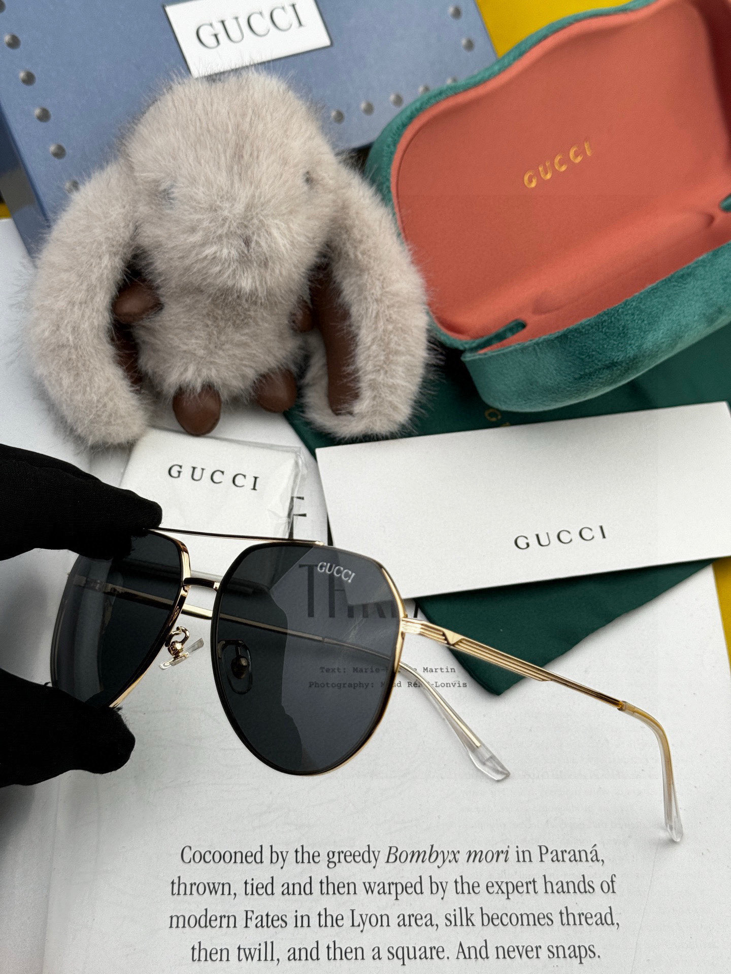         GUCCI 男款炫彩飞行员偏光太阳镜 ❤️材质：高清尼龙加厚卡槽高清偏光镜片 🌹无边框镜