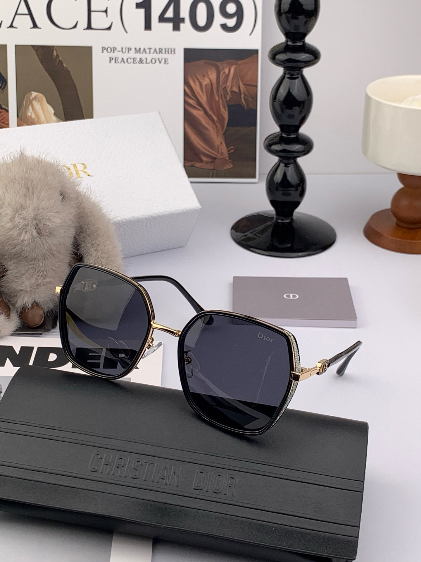  🔺 【DIOR-迪奥】2025开春新款 潮流爆款 时尚方框偏光太阳镜 高品质 佩戴舒适 网红潮款墨镜 
