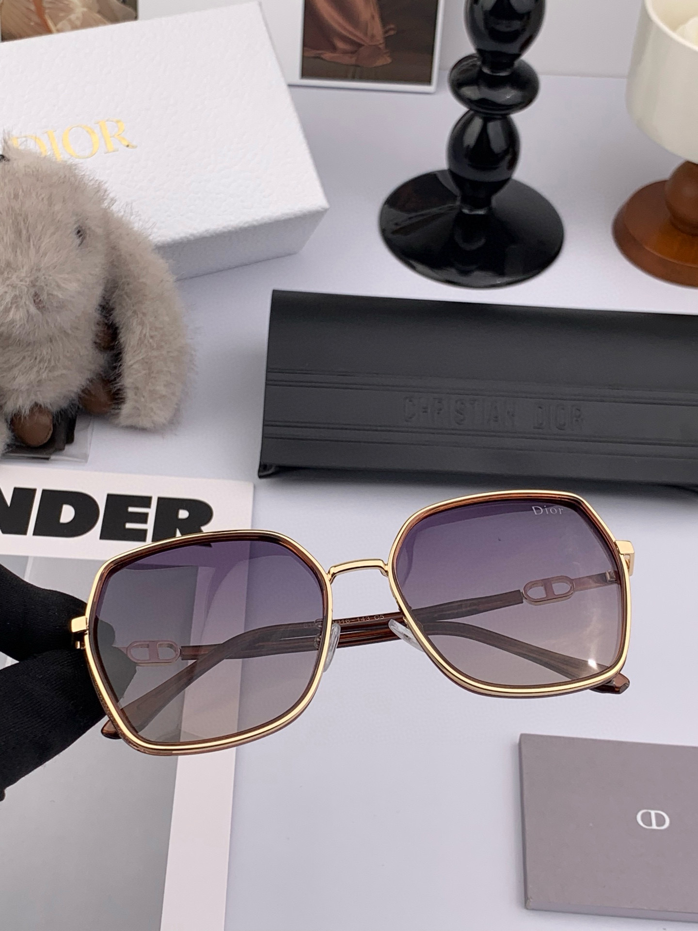  🔺 【DIOR-迪奥】2025开春新款 潮流爆款 时尚方框偏光太阳镜 高品质 佩戴舒适 网红潮款墨镜 