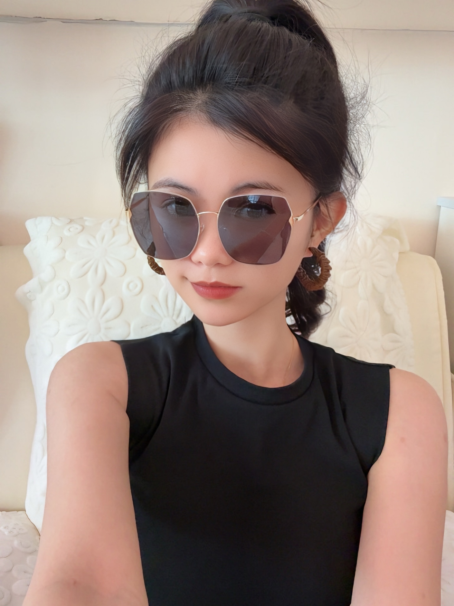 【CHANEL】香奈儿  新款尼龙偏光太眼镜，无框钻石 切边更有质感，大气女人范儿，大脸小脸都好看 ！