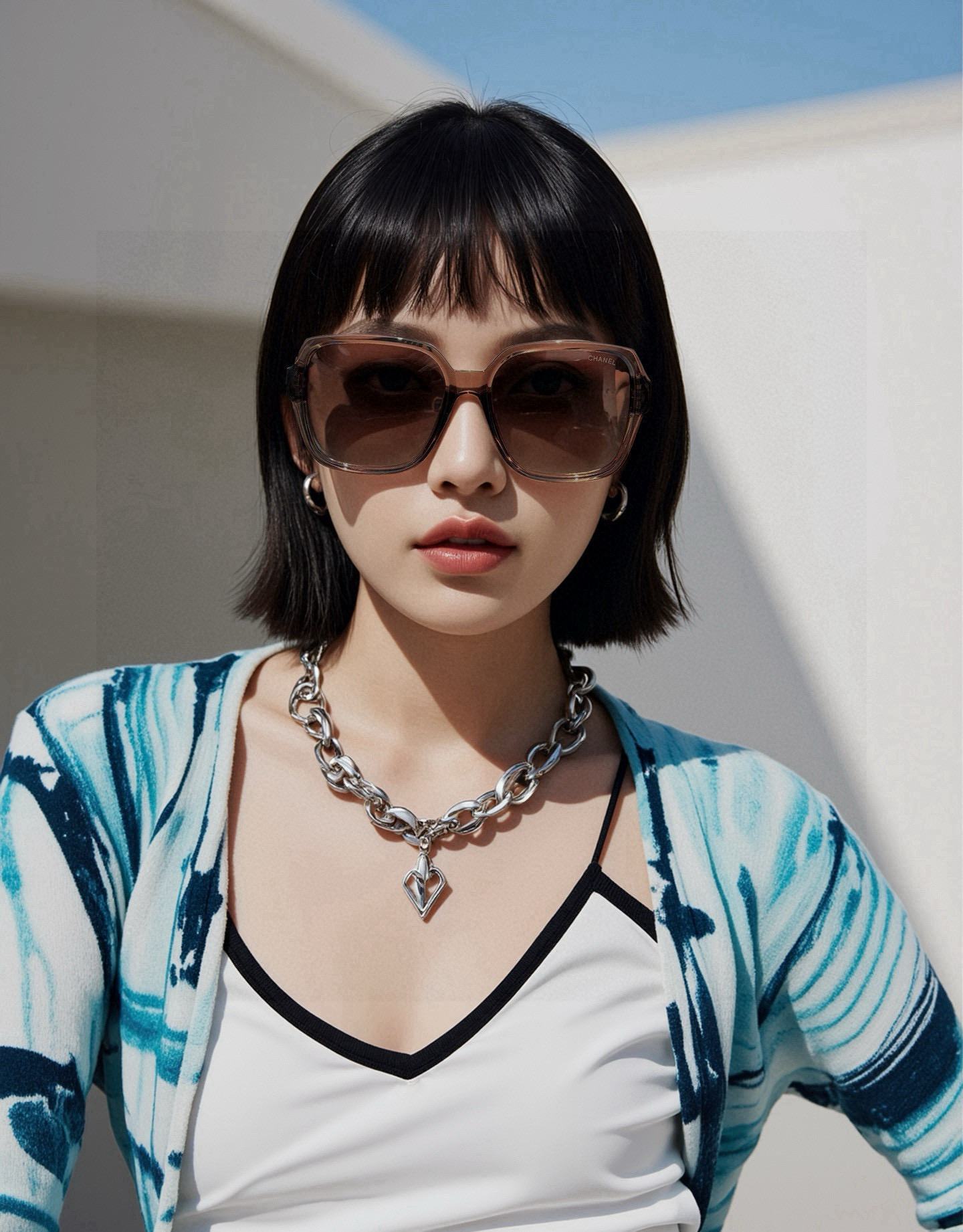  【CHANEL】香奈儿 2025新款潮流爆款 时尚方框太阳镜 佩戴舒适 网红潮款墨镜  女士高清加厚偏