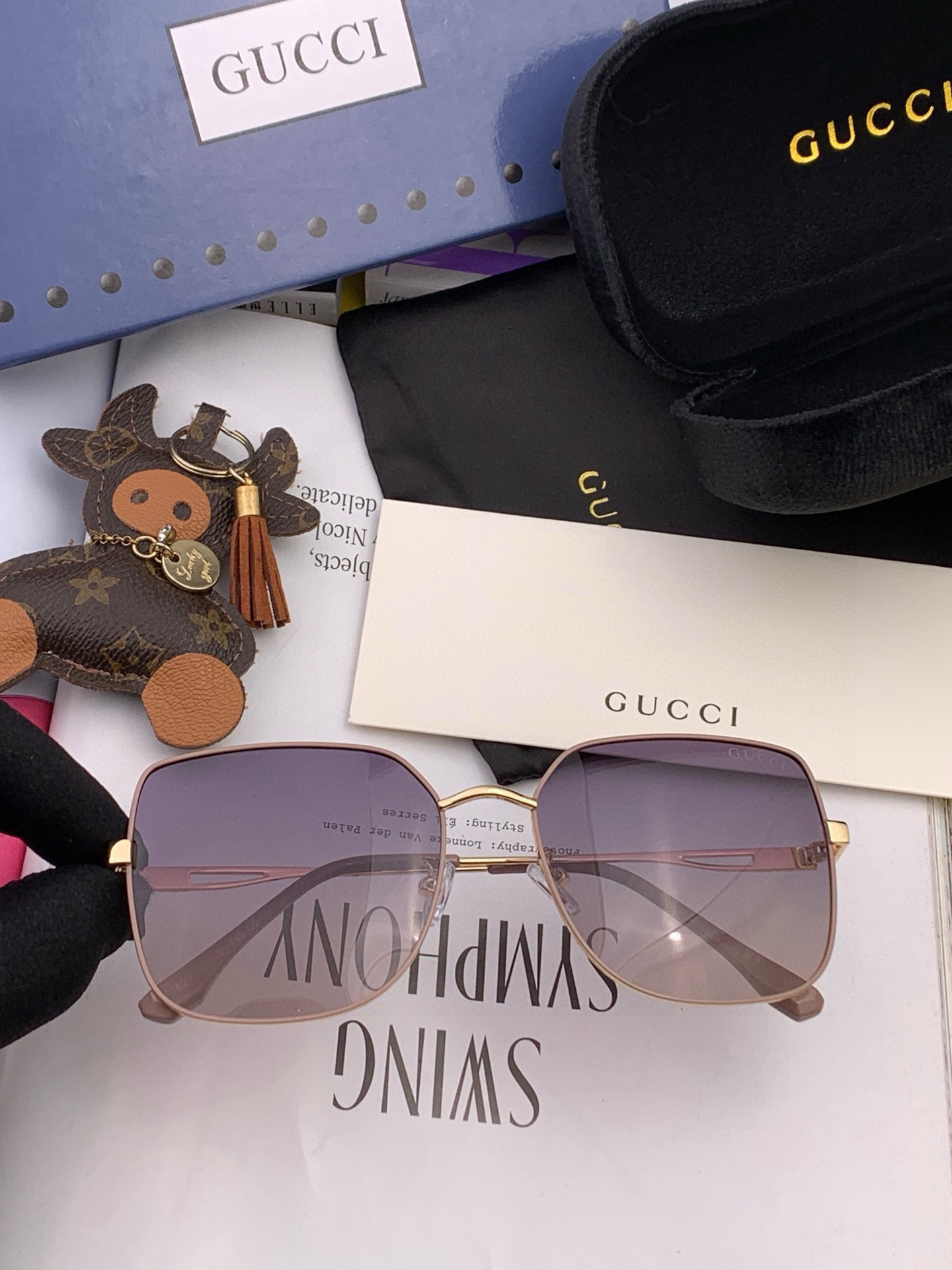   🔺 Gucci 🔻2024官方新款 众多明星同款色‼️‼️新款大框偏光墨镜 🌈🌈宝丽来超清加厚太阳镜