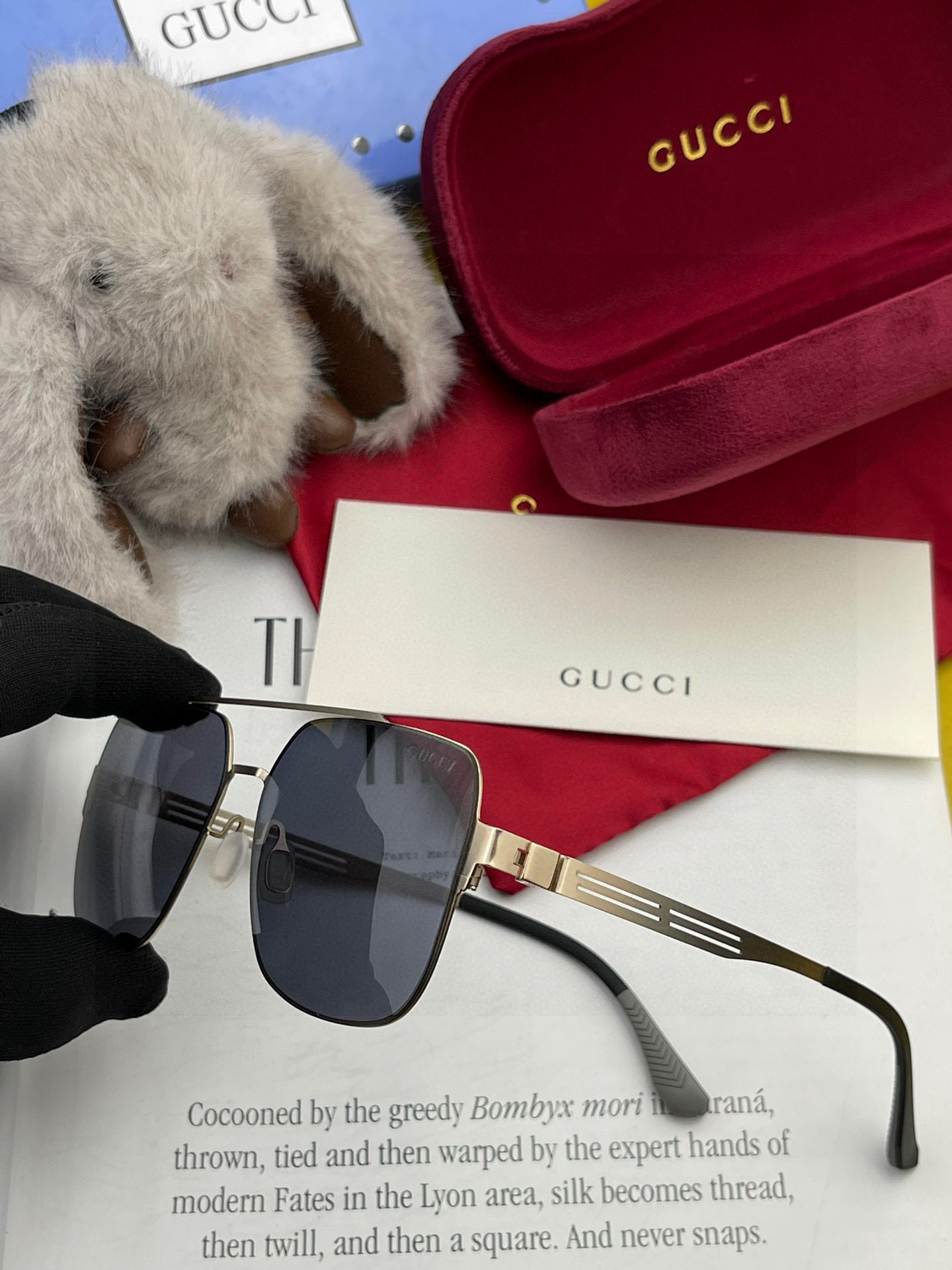♦️ GUCCI 2025新款男女情侣款太阳镜多边形墨镜iP电镀永不褪色 超轻超有弹性整幅眼镜无螺丝重要