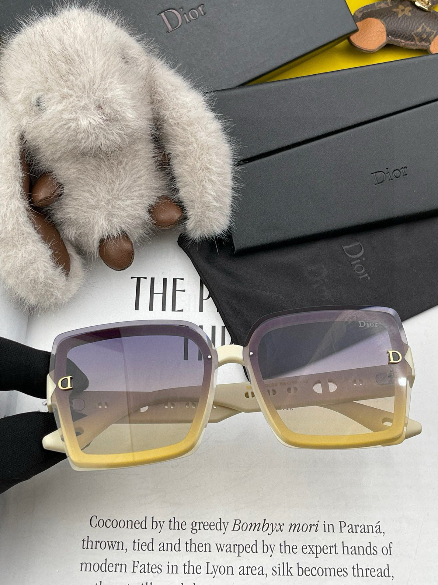  🔺 【DIOR-迪奥】2025开春新款 潮流爆款 时尚方框偏光太阳镜 高品质 佩戴舒适 网红潮款墨镜 