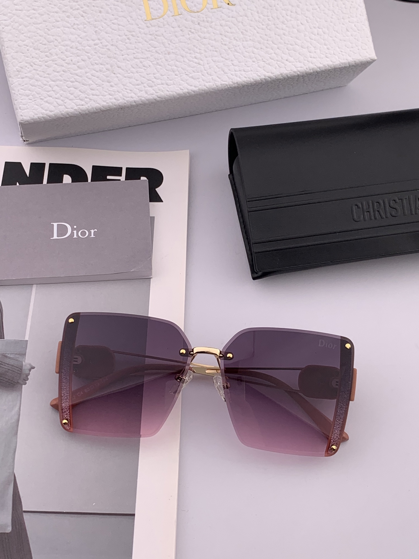 🔺 【DIOR-迪奥】2025开春新款 潮流爆款 时尚方框太阳镜 高品质 佩戴舒适 网红潮款墨镜 型号：