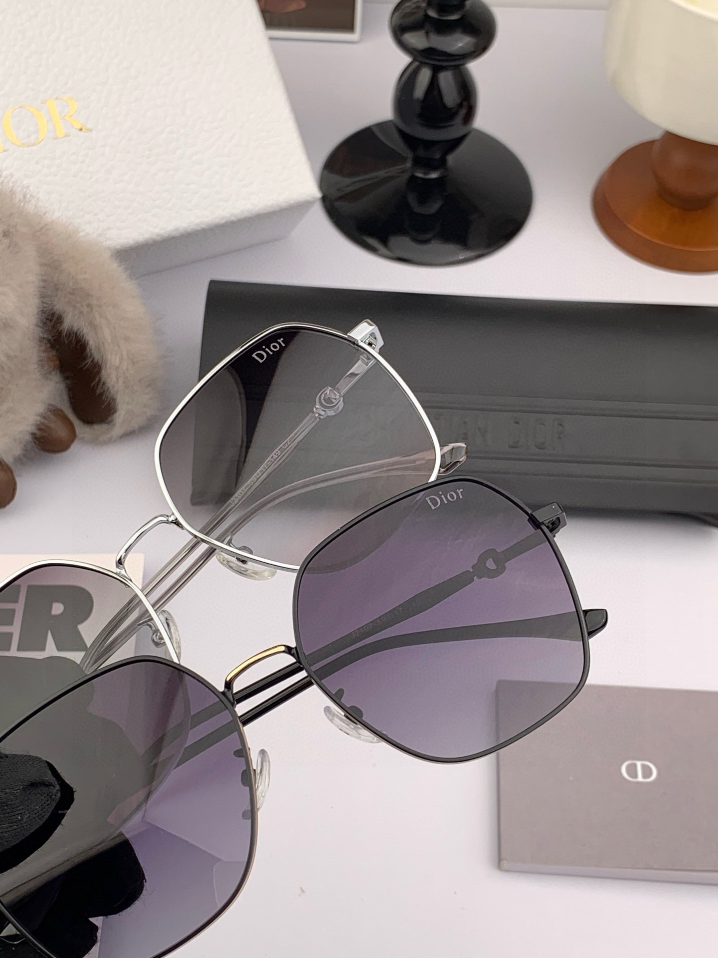   DIOR🌋☔️时尚方框太阳镜顶级奢侈品强 高品质胜利亲亲🍦🍨 得意 气质非凡😄 🍫🍪女士开车墨镜爱情