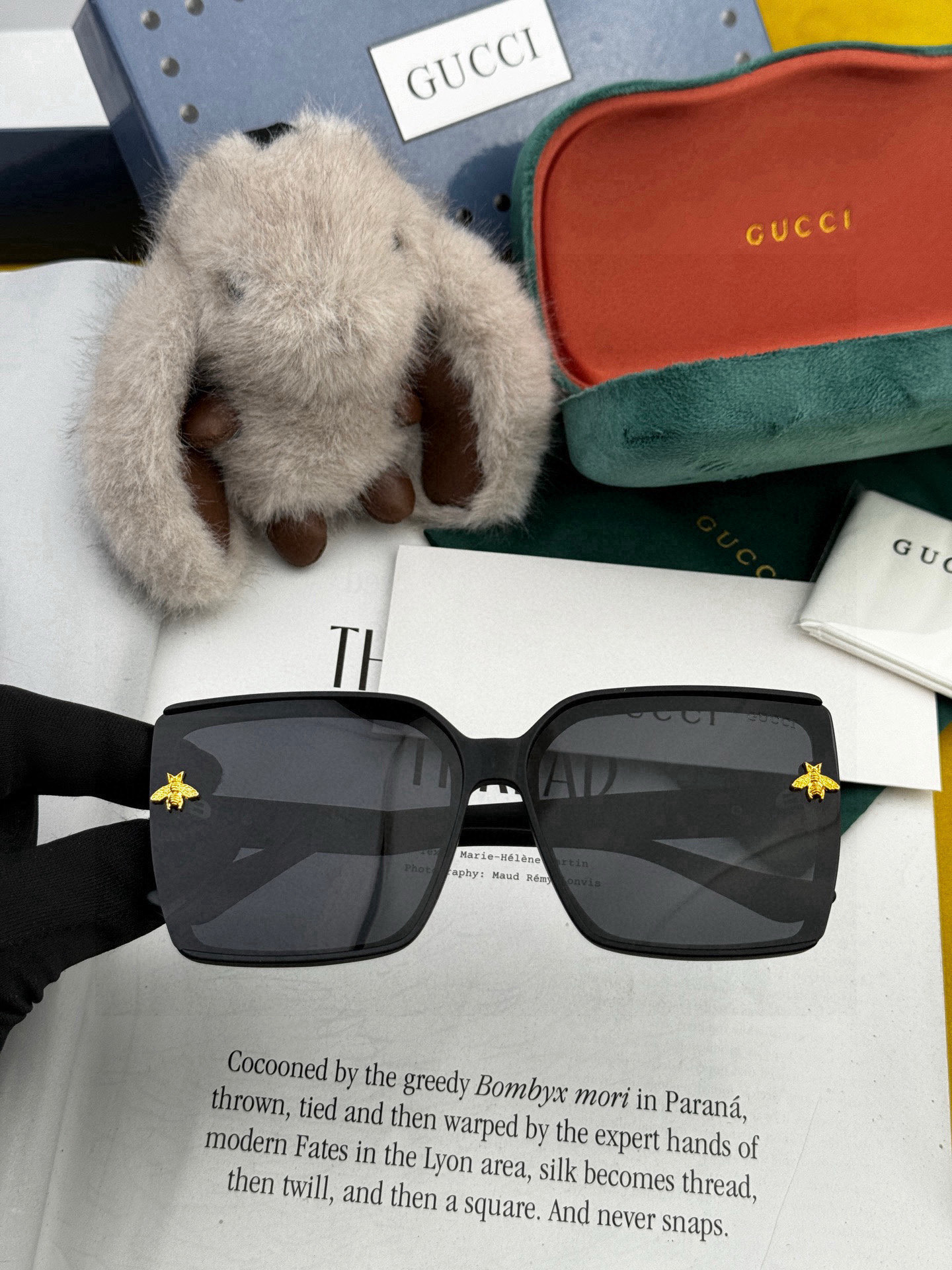  2025新款！新款出货！
女士高清加厚偏光太阳镜🕶️ 🎉💍新款GUCCI偏光太阳镜得意开车驾驶镜时尚墨