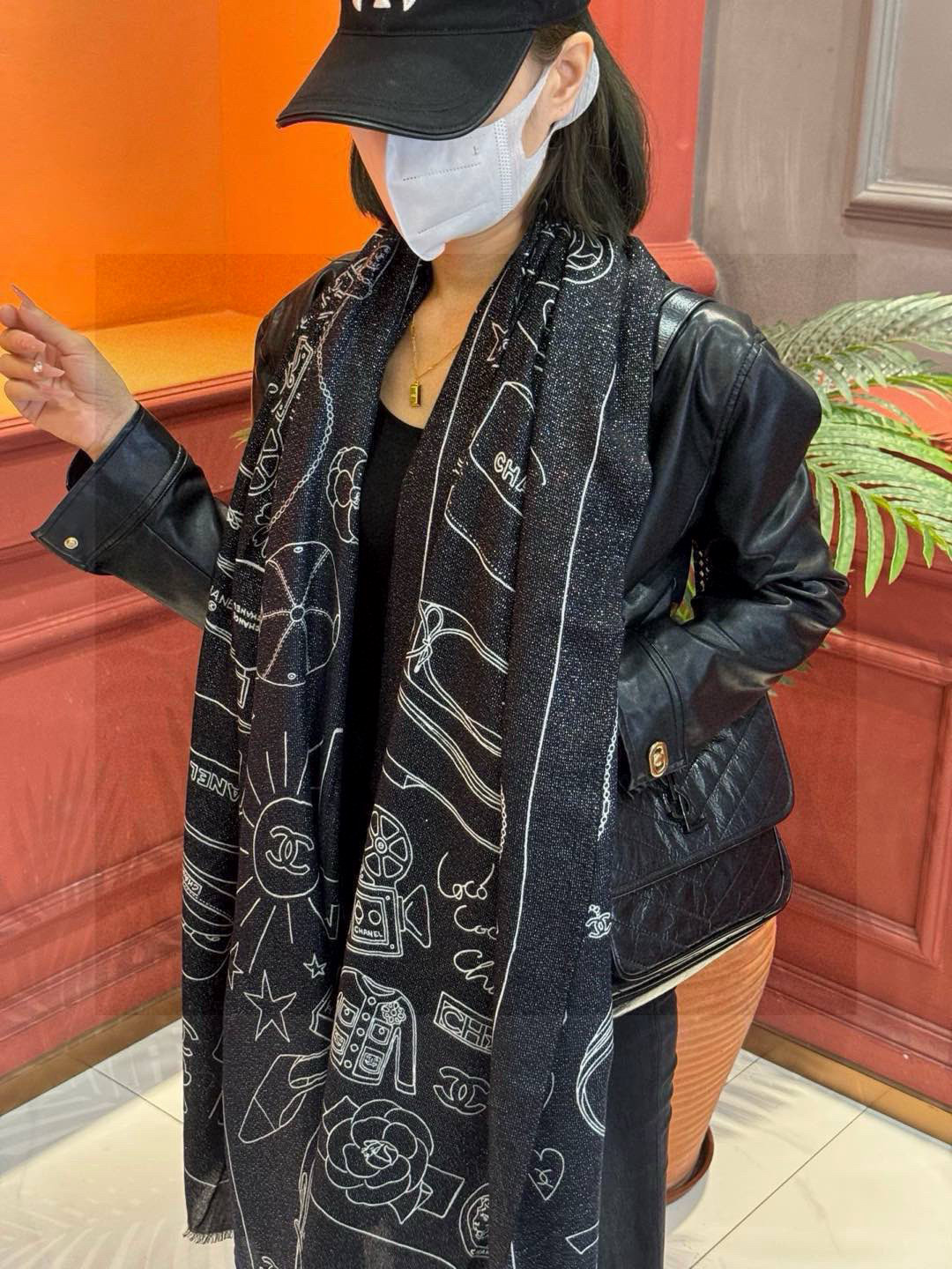   新款💖💖💃🏻💃🏻小香【会发光发亮的小香鞋包羊绒长巾】‼️抢‼️VIP推荐 ‼️👍下手一定要快【高端 