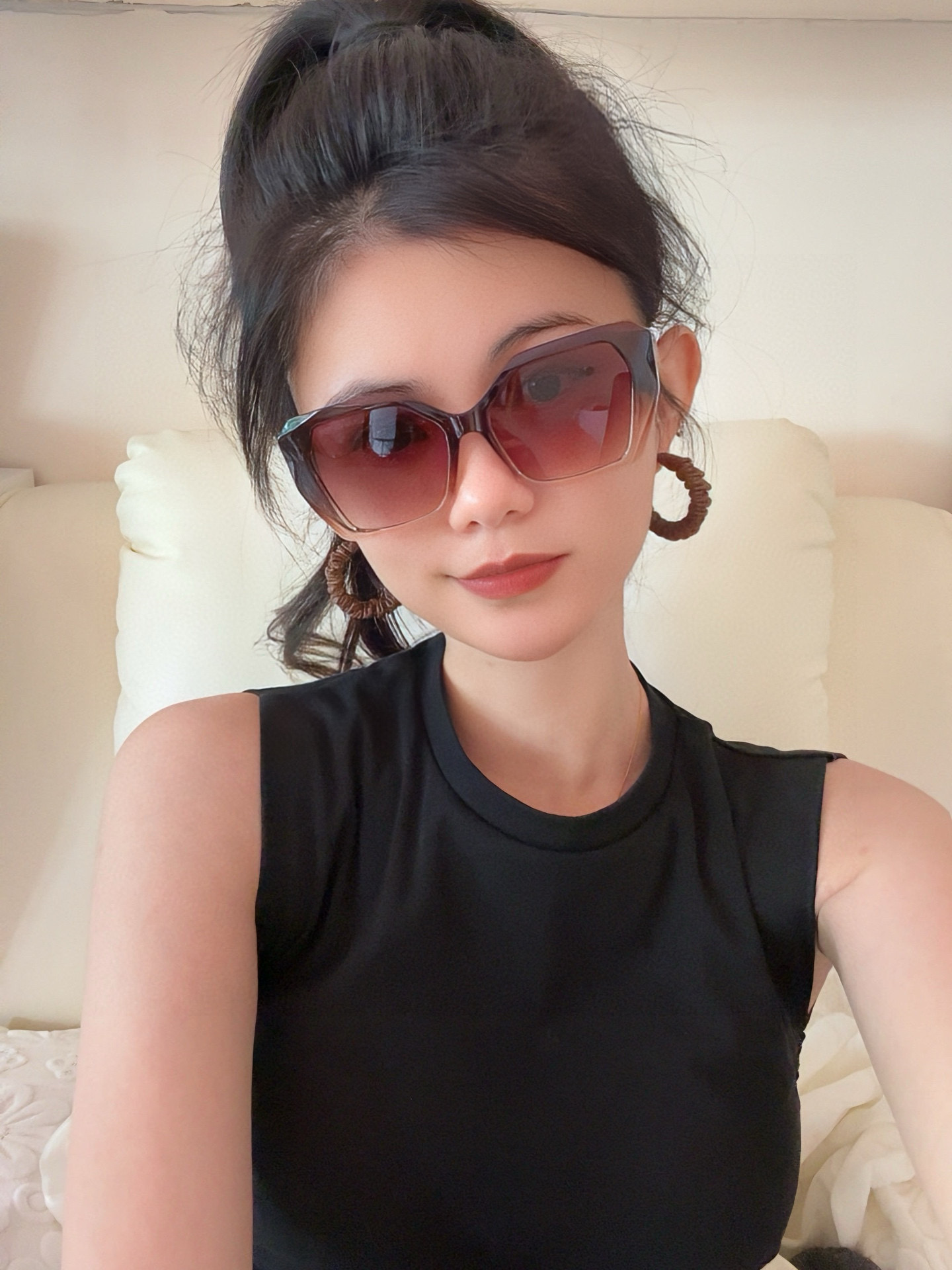 NO:349165,LV New spring 2025 trendy fashion styles fashion square frame sunglasses high quality comfortable to wear Internet celebrity trendy sunglasses Model L5230 glasses sunglasses sunglasses, glasses, louis vuitton19860909LV 2025年开春新款 潮流爆款 时尚方框太阳镜 高品质 佩戴舒适 网红潮款墨镜 型号L5230眼镜墨镜太阳镜,眼镜,louis vuitton,glasses