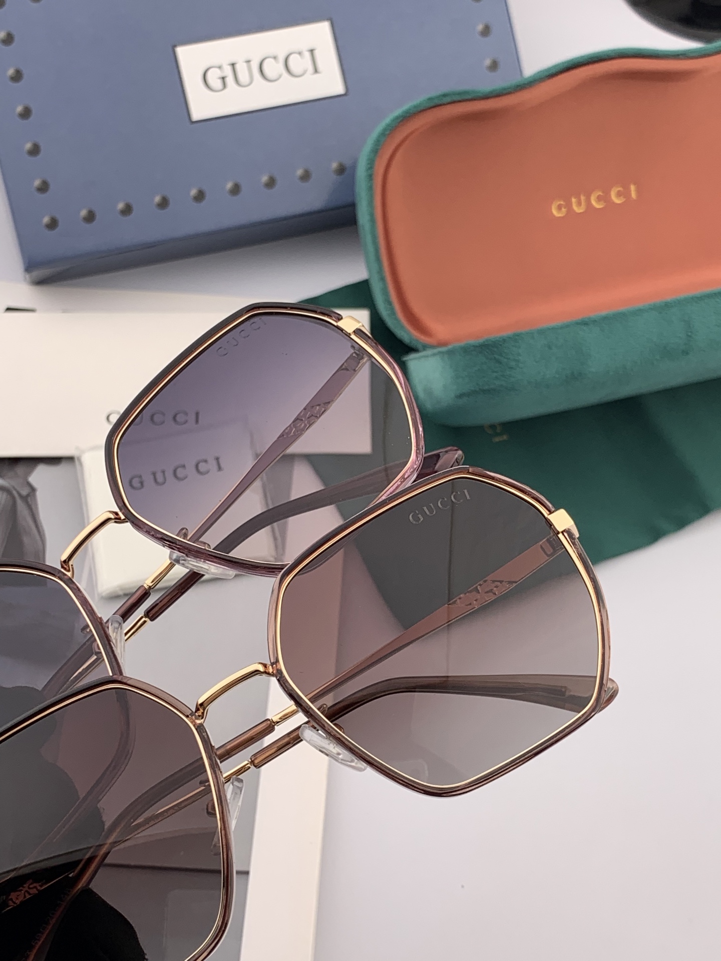  GUCCI 2025开春新款太阳镜 各路网红纷纷带起气场满分‼️ 俏皮甜美.上脸效果更佳.金属质感超好