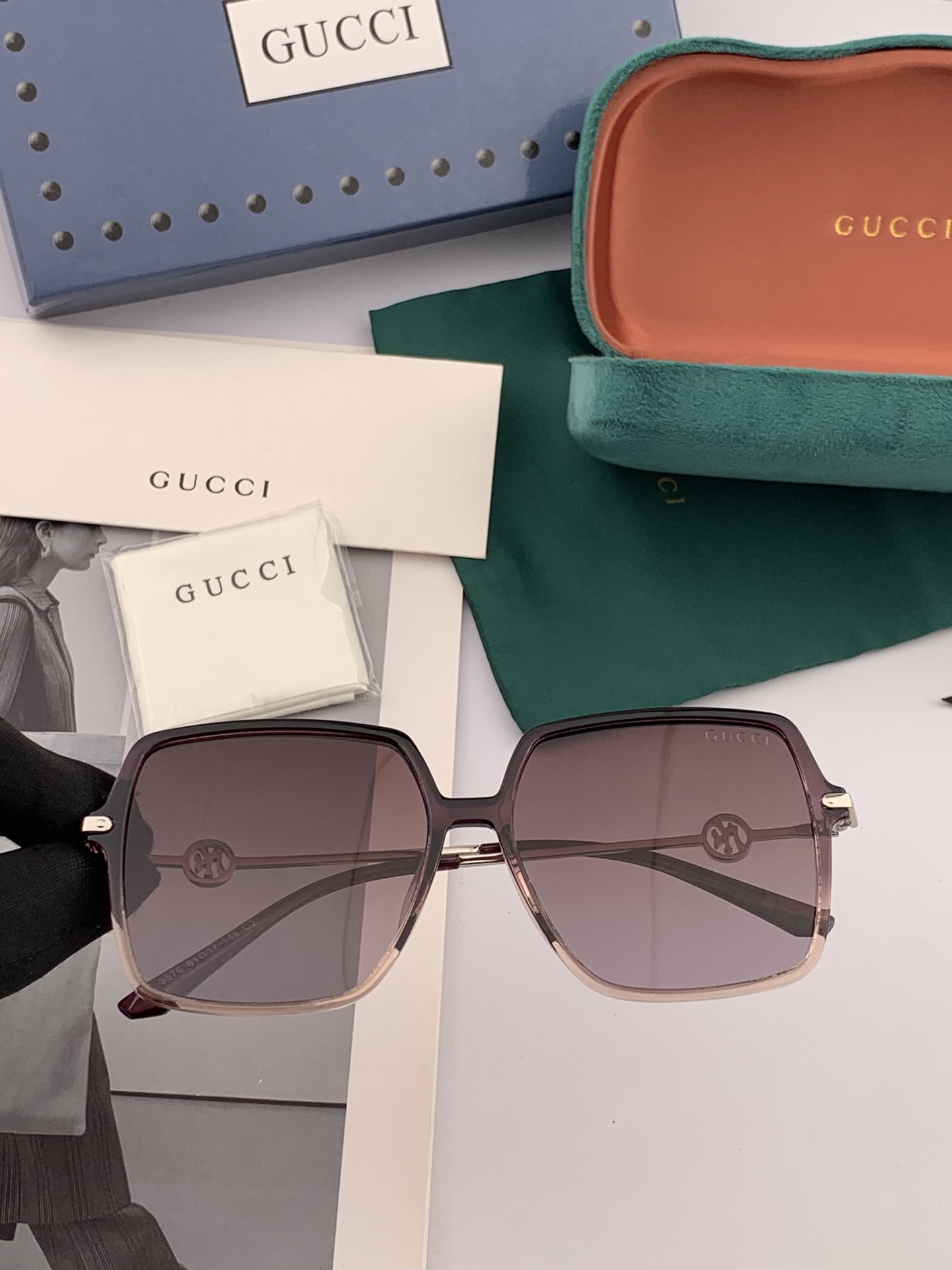  GUCCI 2025开春新款太阳镜 各路网红纷纷带起气场满分‼️ 俏皮甜美.上脸效果更佳.金属质感超好
