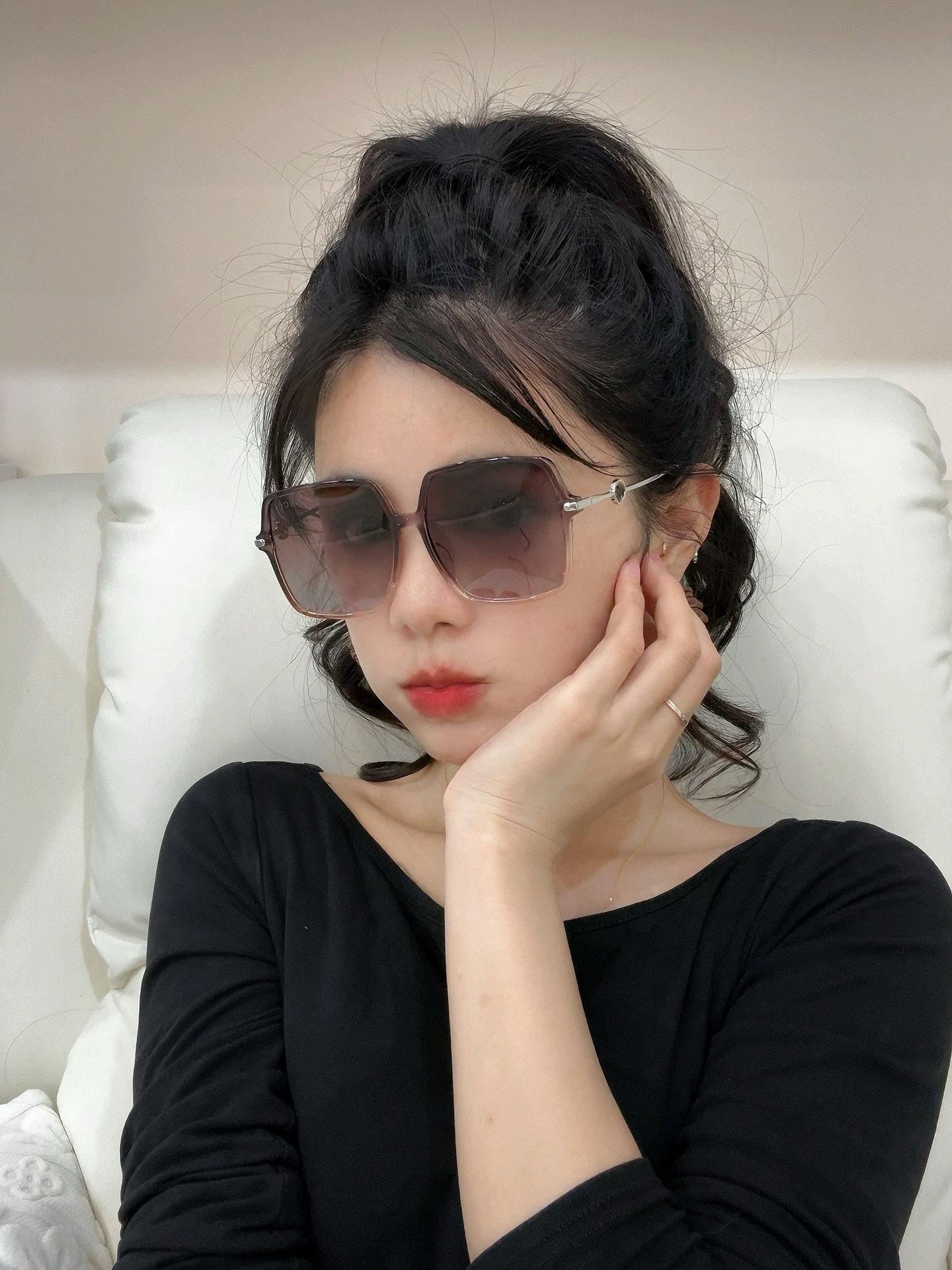  GUCCI 2025开春新款太阳镜 各路网红纷纷带起气场满分‼️ 俏皮甜美.上脸效果更佳.金属质感超好