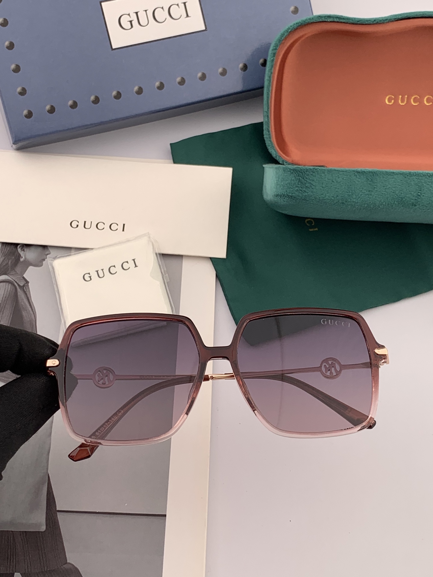  GUCCI 2025开春新款太阳镜 各路网红纷纷带起气场满分‼️ 俏皮甜美.上脸效果更佳.金属质感超好