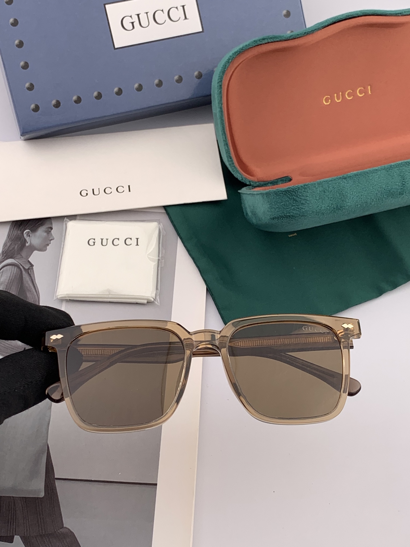 🔺GUCCI🔻古驰 GG方框太阳镜 完美品质 🎓独特设计  适合各种脸型 亮相时装周 超时尚百搭 实物精