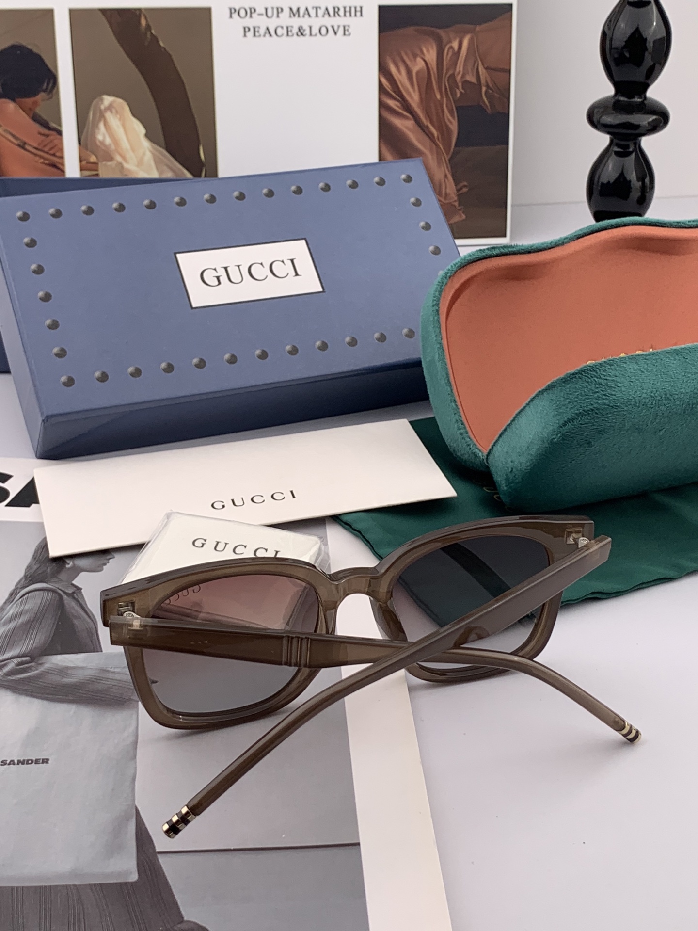  【TR偏光系列】Gucci   经典的方框设计，不挑脸型，无论搭配大衣还是连衣裙都非常显气质尼龙偏光镜