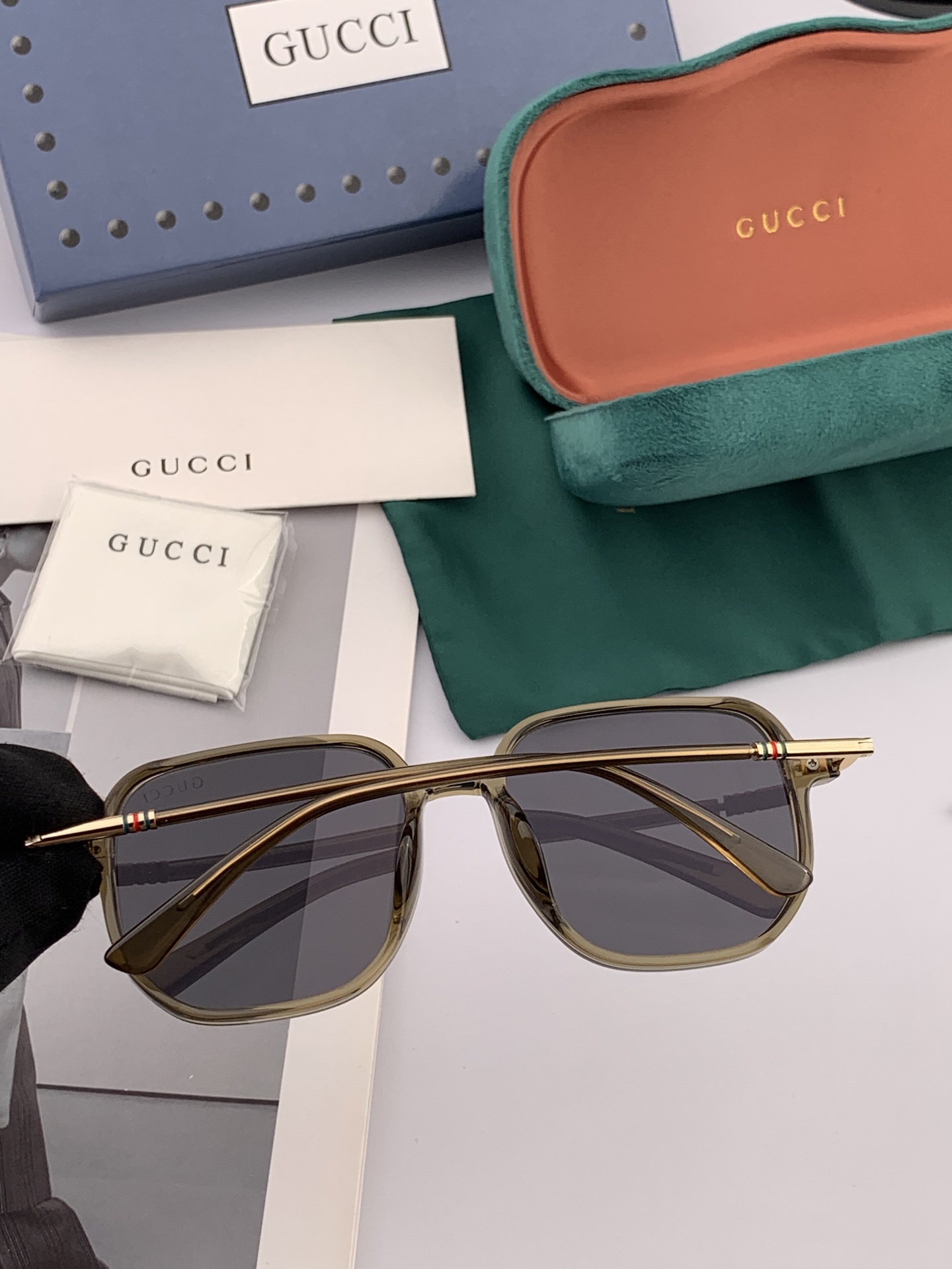   【TR偏光系列】Gucci   经典的方框设计，不挑脸型，无论搭配大衣还是连衣裙都非常显气质尼龙偏光