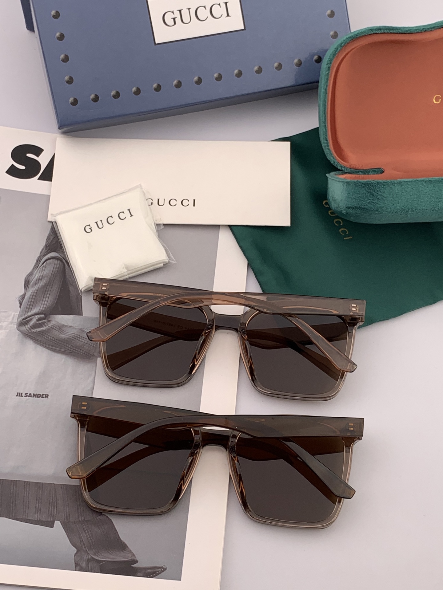  🔺 【GUCCI-尼龙偏光连体太阳镜】2025开春新款 潮流爆款 时尚方框偏光太阳镜 高品质 佩戴舒适