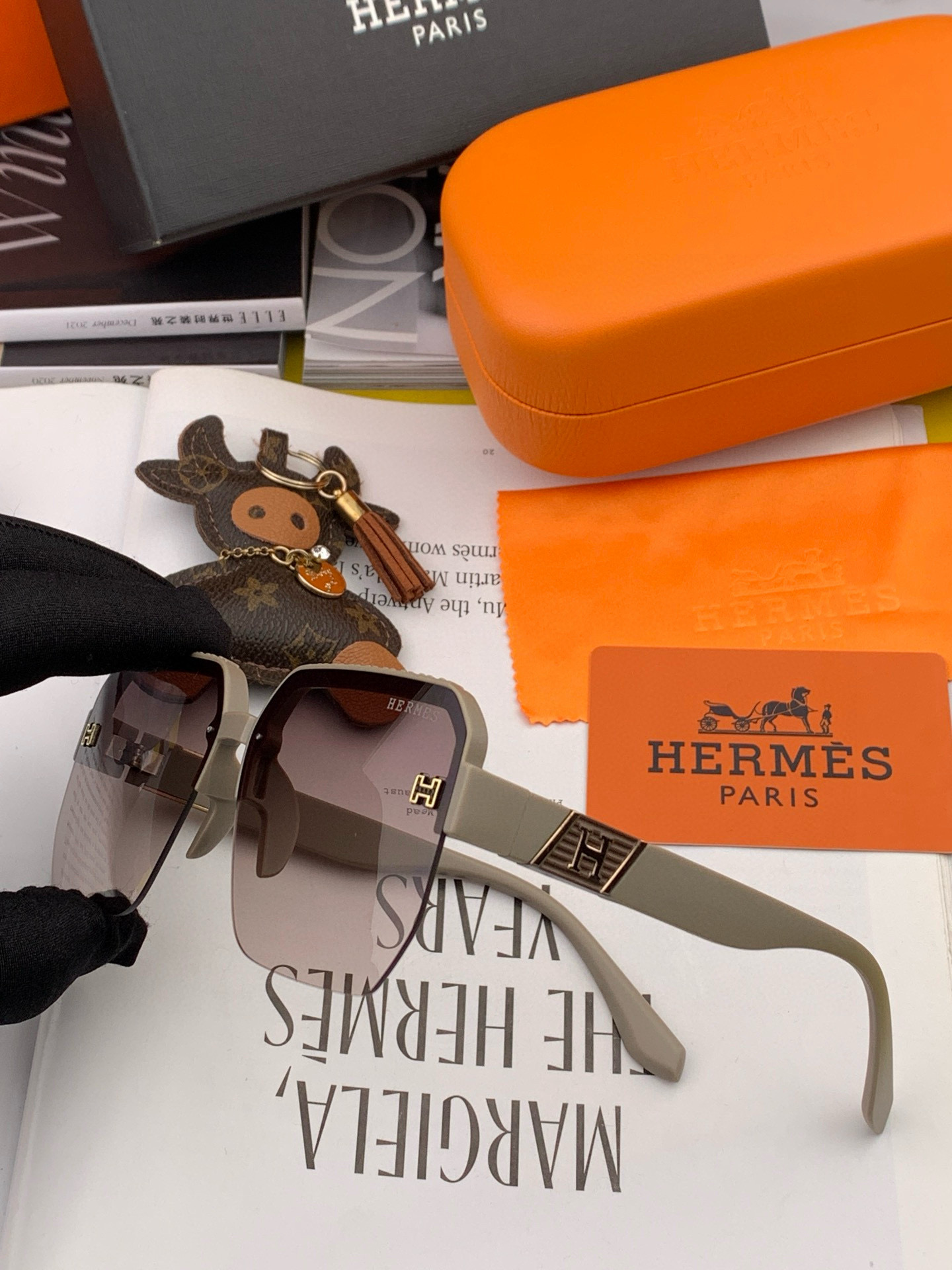  HERMES 爱马仕 2025开春新款🎈原版出货 网红超爆款💙经典奢华全球风强酷亲亲 时尚方框太阳镜得