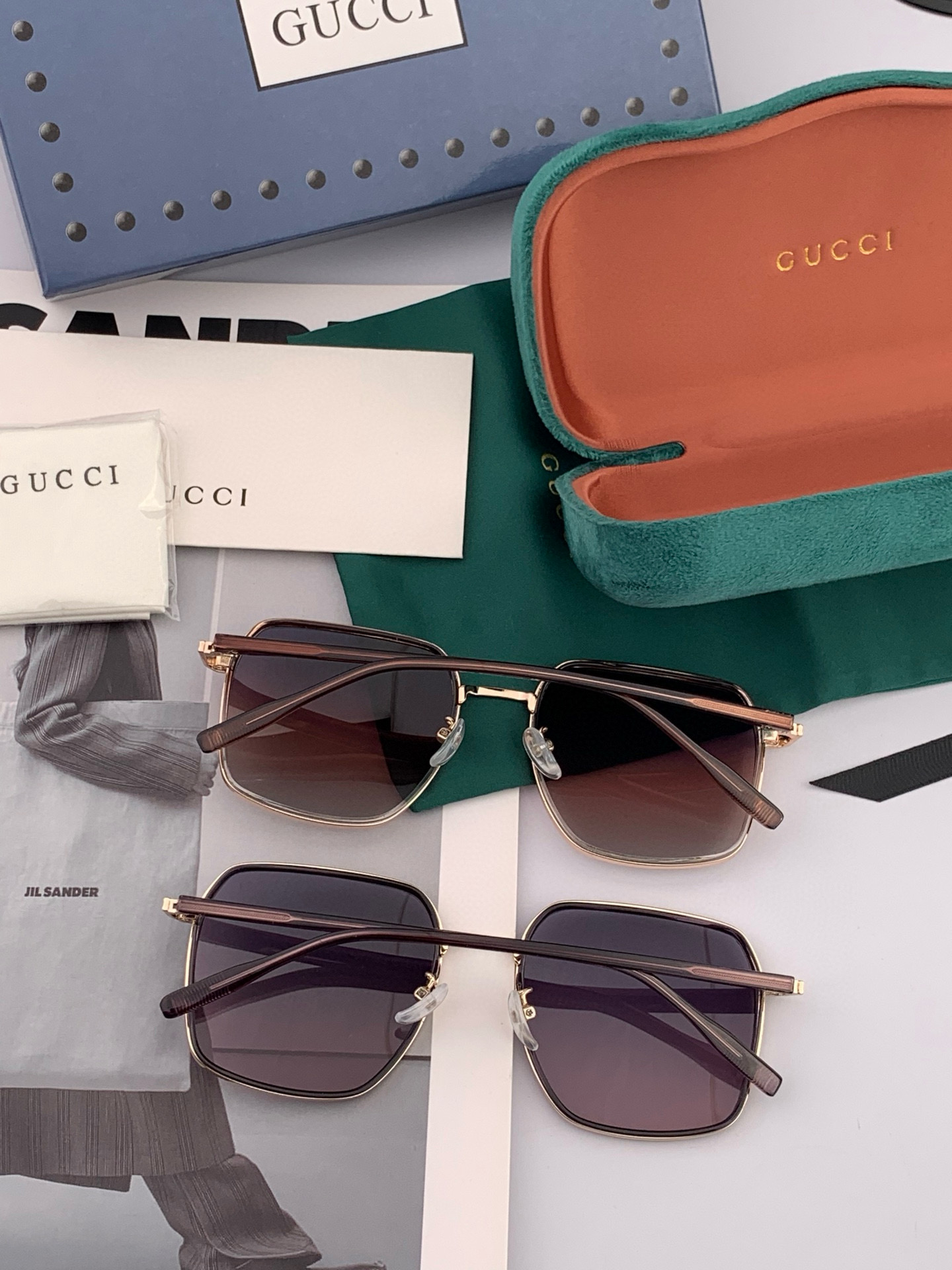  【偏光系列】Gucci   经典的方框设计，不挑脸型，无论搭配大衣还是连衣裙都非常显气质偏光镜片预防紫