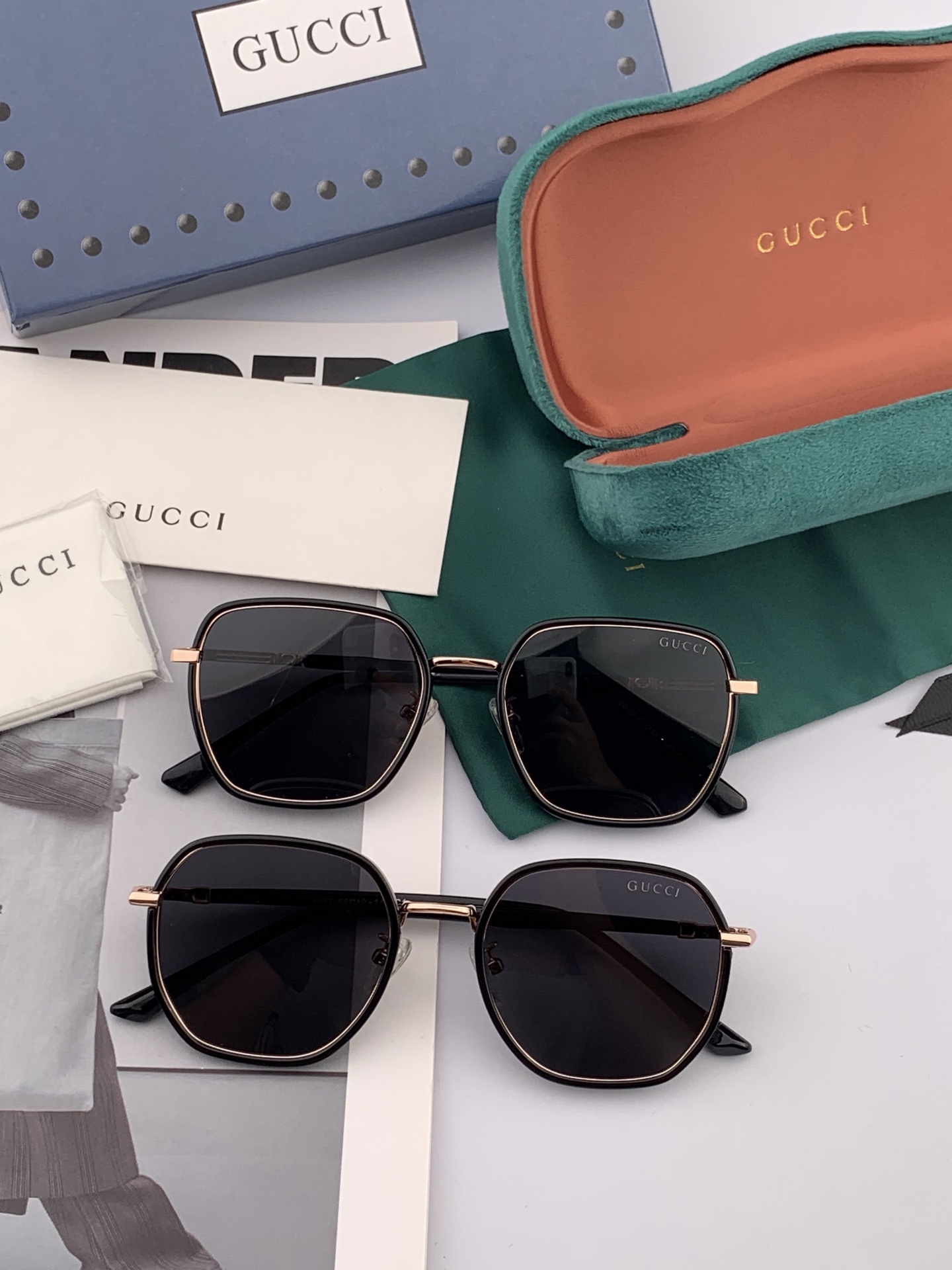   超好看 潮酷【GUCCI】古驰 新款款太阳镜以独特魅力和前卫风格诠释春夏最新眼镜，以方框设计两边经典