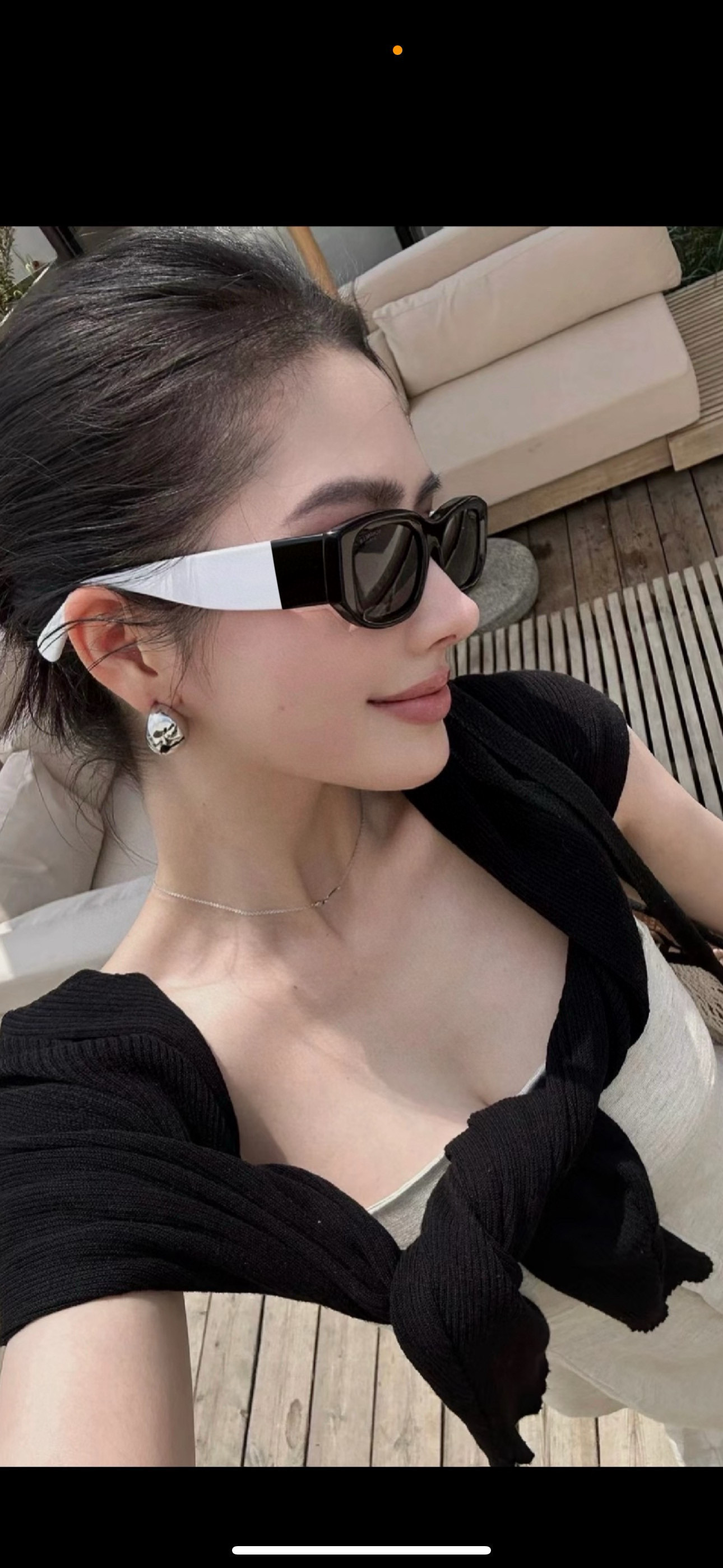   GUCCI2025开春新款一体镜 大框太阳镜男女同款 😎 
爆款小框尼龙太阳镜 超逼格超酷 
镜腿品