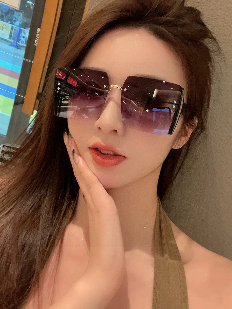   DIOR 2025新款女士方框太阳眼镜 开车墨镜 新款金属无框太阳镜  时尚大方 舒适轻盈 精致奢华