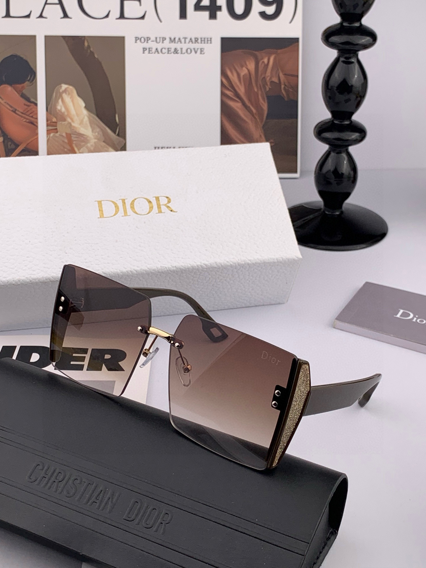   DIOR 2025新款女士方框太阳眼镜 开车墨镜 新款金属无框太阳镜  时尚大方 舒适轻盈 精致奢华