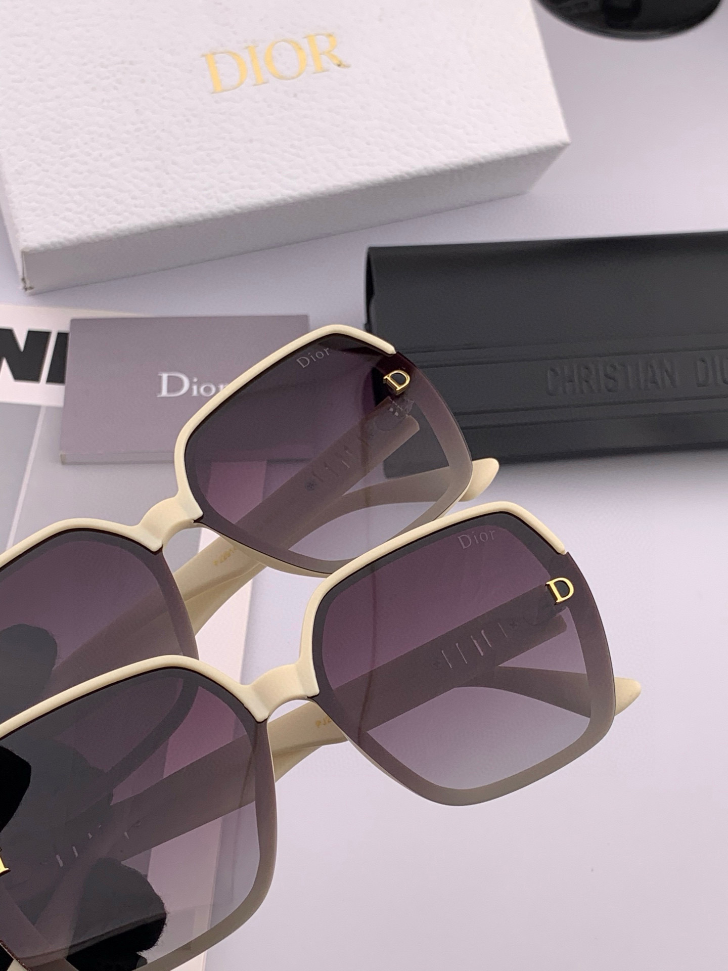  🔺 【DIOR-迪奥】2025开春新款 潮流爆款 时尚方框偏光太阳镜 高品质 佩戴舒适 网红潮款墨镜 
