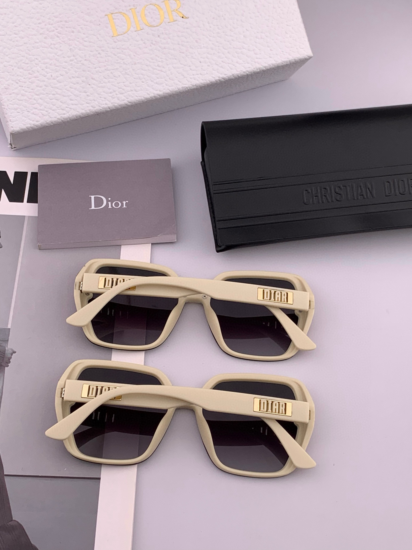  🔺 【DIOR-迪奥】2025开春新款 潮流爆款 时尚方框偏光太阳镜 高品质 佩戴舒适 网红潮款墨镜 