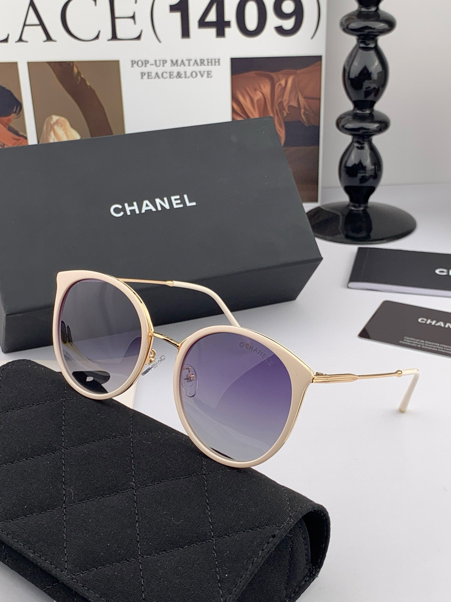   新品CHANEL 香奈儿太阳镜以独特魅力和前卫风格诠释春夏最新眼镜，质感超好佩带舒适 型号：CH7