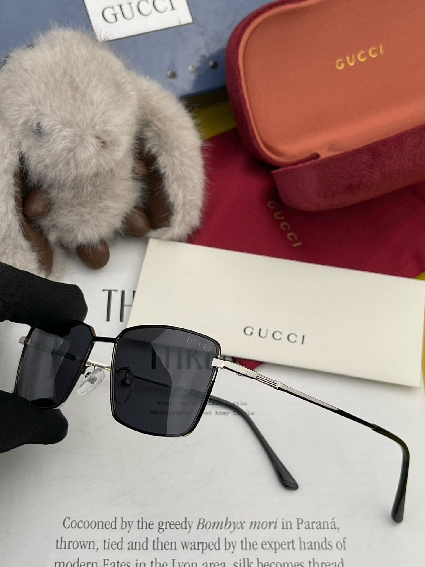  GUCCI-2025新款偏光太阳镜、完美品质，独特设计  适合各种脸型，‼️经典太阳镜 超个性 古典