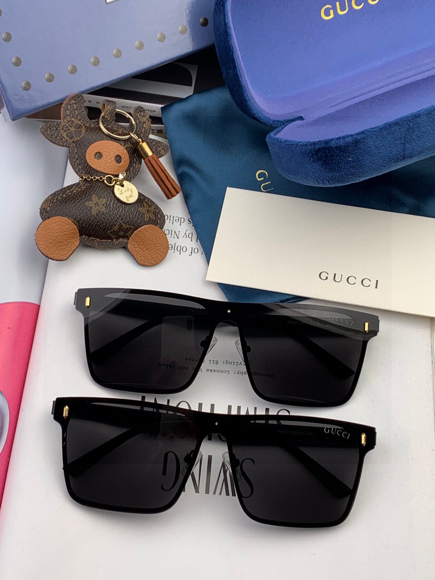   Gucci 。  高品质男女款墨镜   👍 进口宝丽来偏光镜片  。蛤蟆镜 开车钓鱼都可 。百搭显瘦