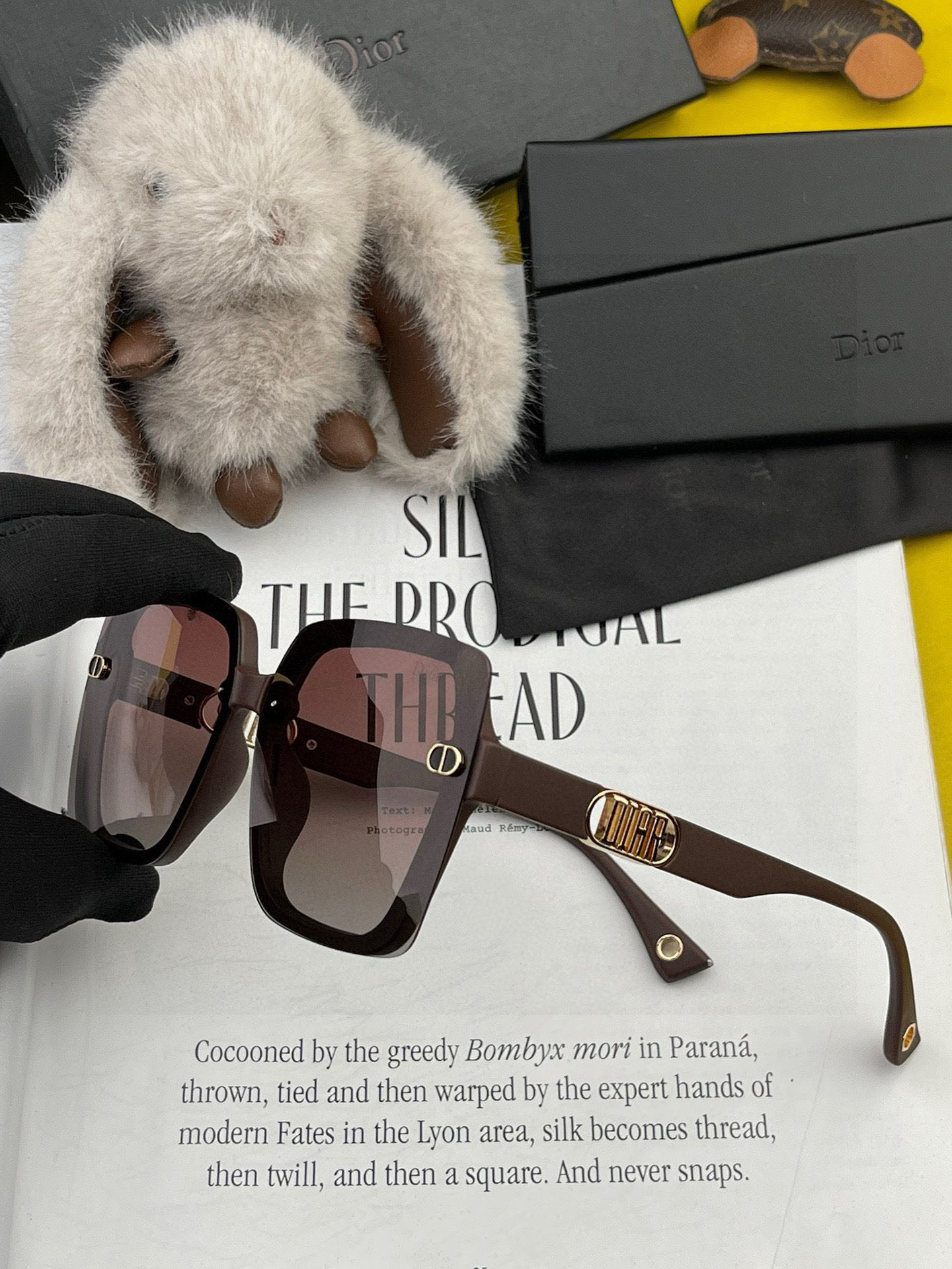 🔺 【DIOR-迪奥】2025开春新款 潮流爆款 时尚方框偏光太阳镜 高品质 佩戴舒适 网红潮款墨镜 女