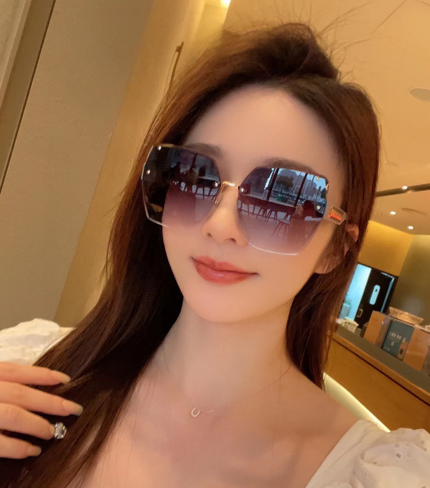 【TR偏光系列】lv大框太阳镜墨镜经典的方框设计，不挑脸型，无论搭配大衣还是连衣裙都非常显气质偏光镜片预