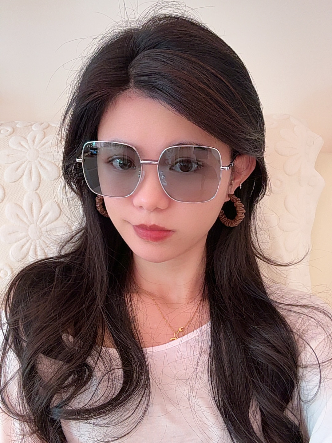   GUCCI 2025开春新款太阳镜 各路网红纷纷带起气场满分‼️ 俏皮甜美.上脸效果更佳.金属质感超
