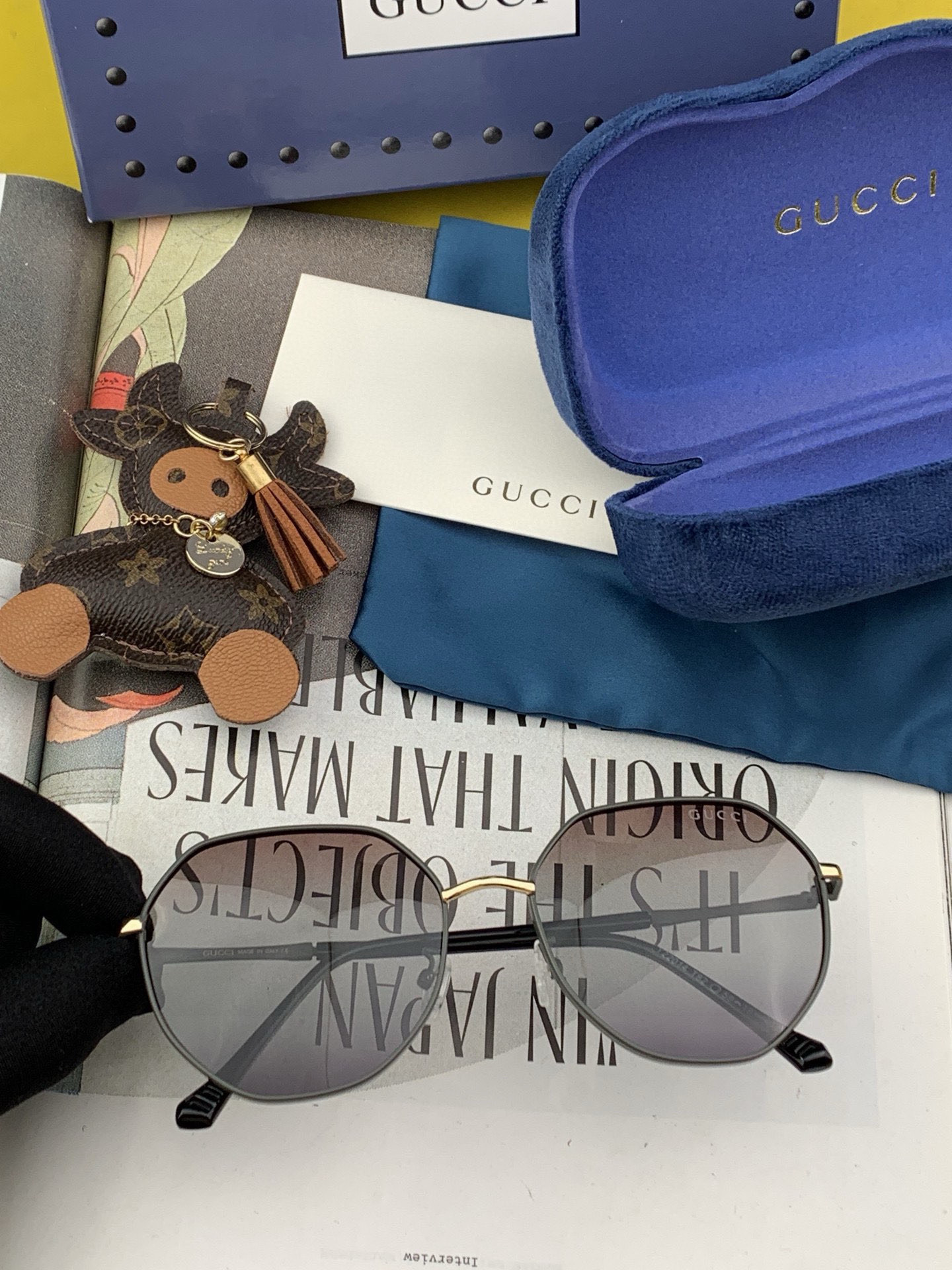 GUCCI 2025开春新款 最新款蛤蟆太阳镜 各路网红纷纷带起气场满分‼️ 俏皮甜美.上脸效果更佳.
