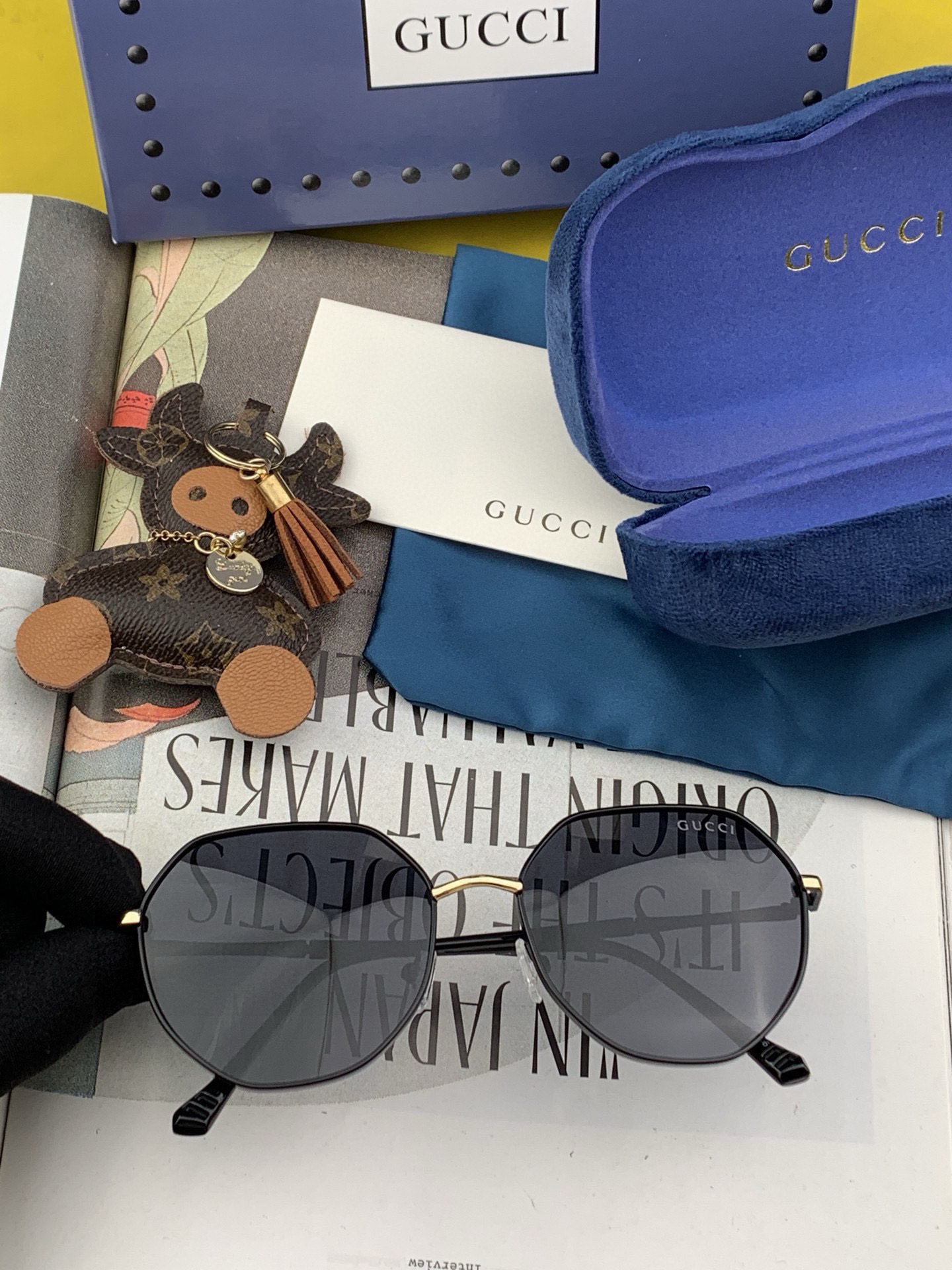  GUCCI 2025开春新款 最新款蛤蟆太阳镜 各路网红纷纷带起气场满分‼️ 俏皮甜美.上脸效果更佳.