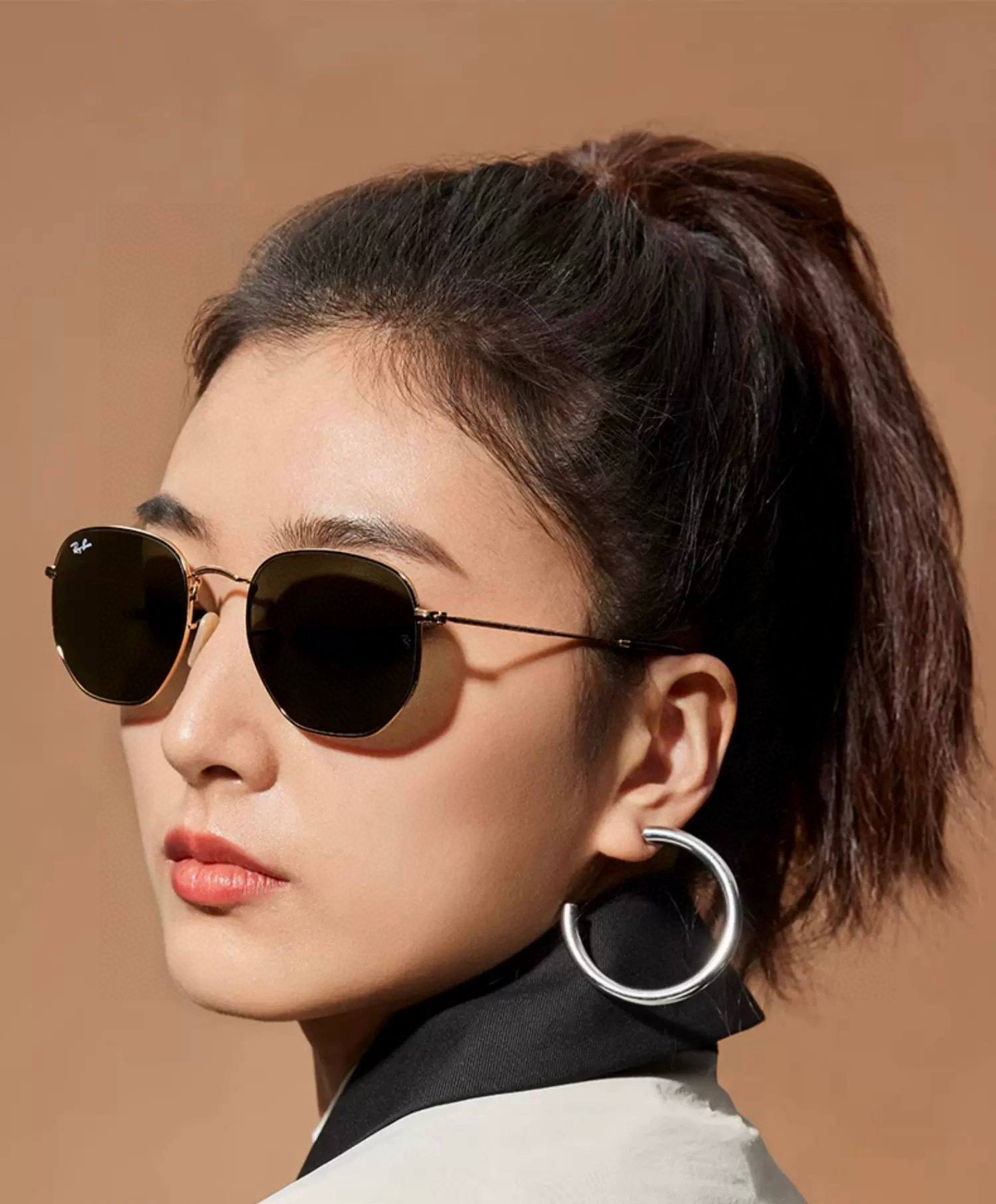 NO:356853,Official synchronization Brand: Ray-Ban Classic Men's and Women's Glass Sunglasses Material American Polaroid HD explosion-proof tempered glass lens Model RB8354 glasses Sunglasses Sunglasses, glasses19860909官方同步 品牌:雷朋经典男女士玻璃太阳镜 材质美国宝丽来高清防爆钢化玻璃镜片 型号RB8354眼镜墨镜太阳镜,眼镜,glasses