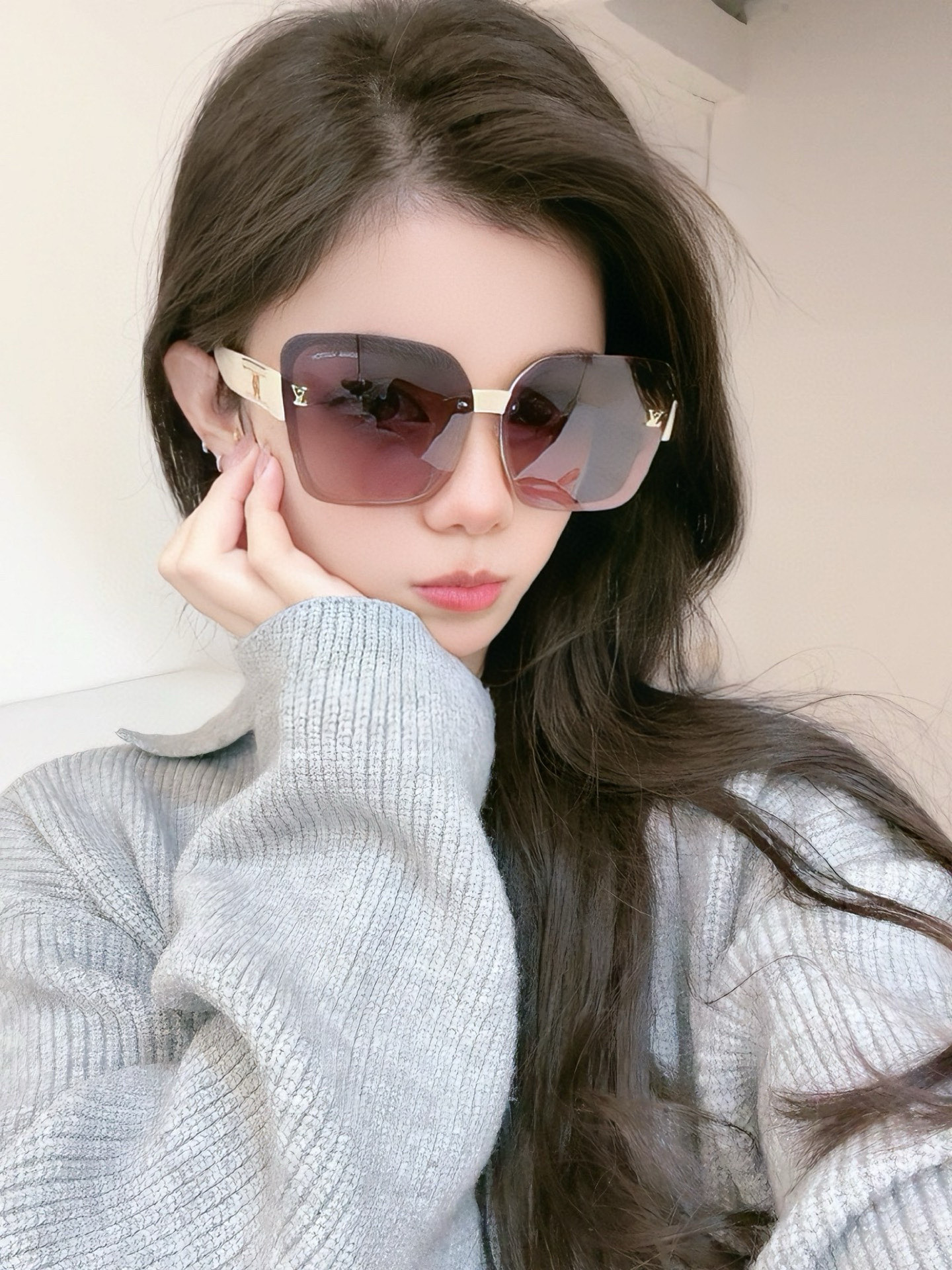 NO:357168,【TR polarization series】lv large frame sunglasses sunglasses classic square frame design, not picky about face shape, it shows temperament, whether paired with a coat or a dress, polarized lenses prevent UV rays Model model L0992 glasses sunglasses, glasses, louis vuitton, skirts19860909【TR偏光系列】lv大框太阳镜墨镜经典的方框设计,不挑脸型,无论搭配大衣还是连衣裙都非常显气质偏光镜片预防紫外线 型号型号L0992眼镜墨镜太阳镜,眼镜,louis vuitton,skirts,glasses