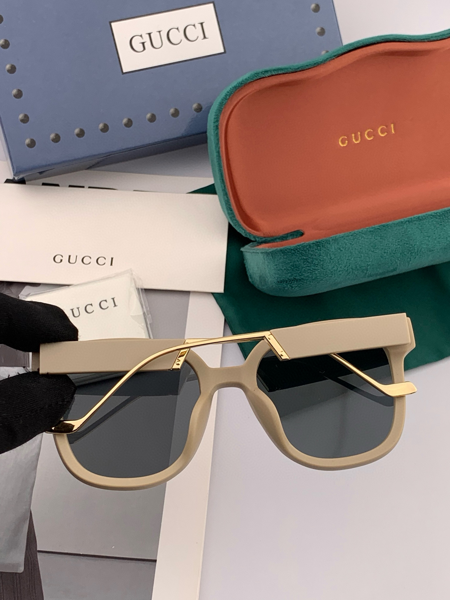 🔺 【GUCCI】2025开春新款 潮流爆款 时尚方框太阳镜 高品质 佩戴舒适 网红潮款墨镜 型号：G7