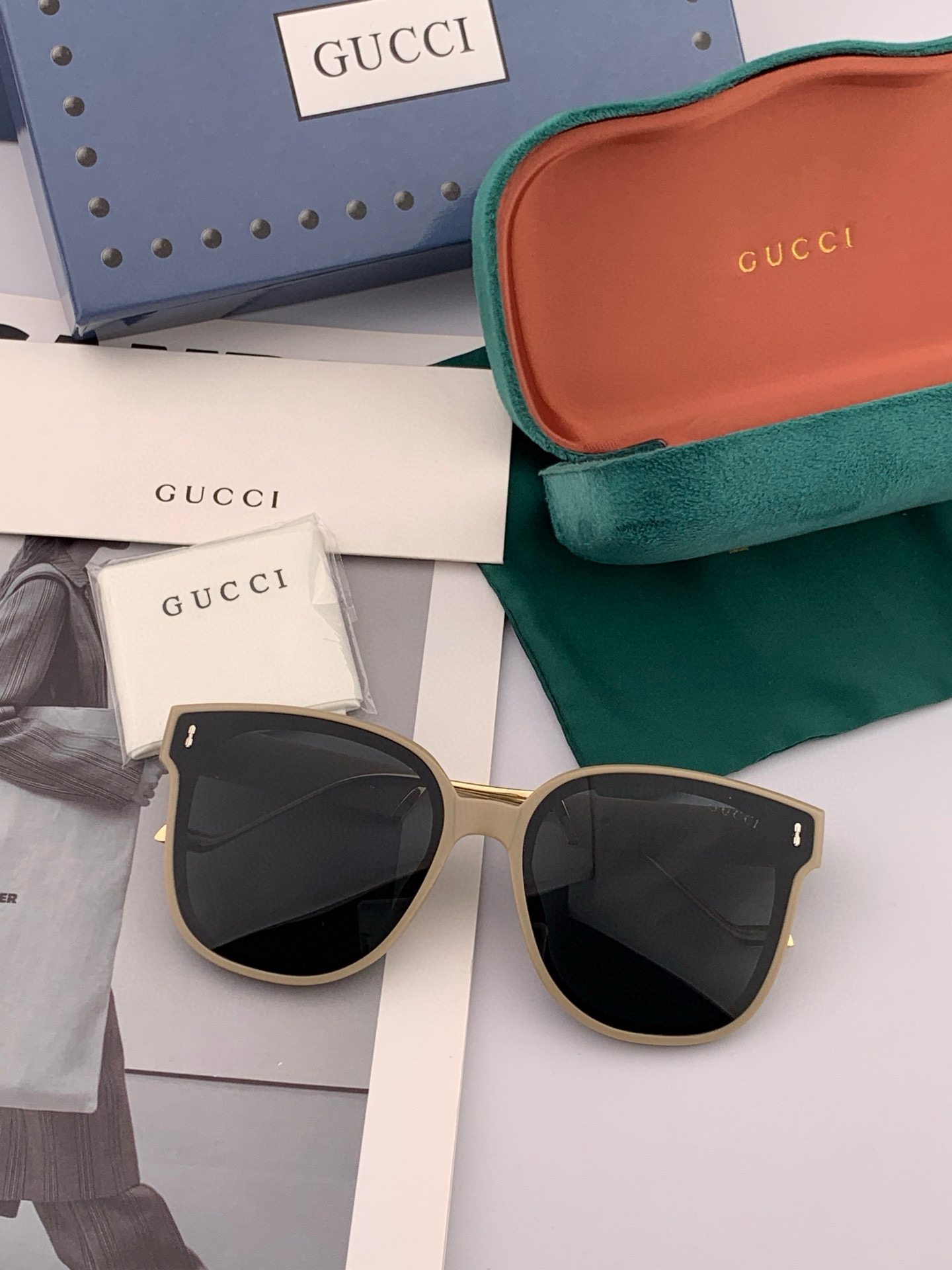 🔺 【GUCCI】2025开春新款 潮流爆款 时尚方框太阳镜 高品质 佩戴舒适 网红潮款墨镜 型号：G7