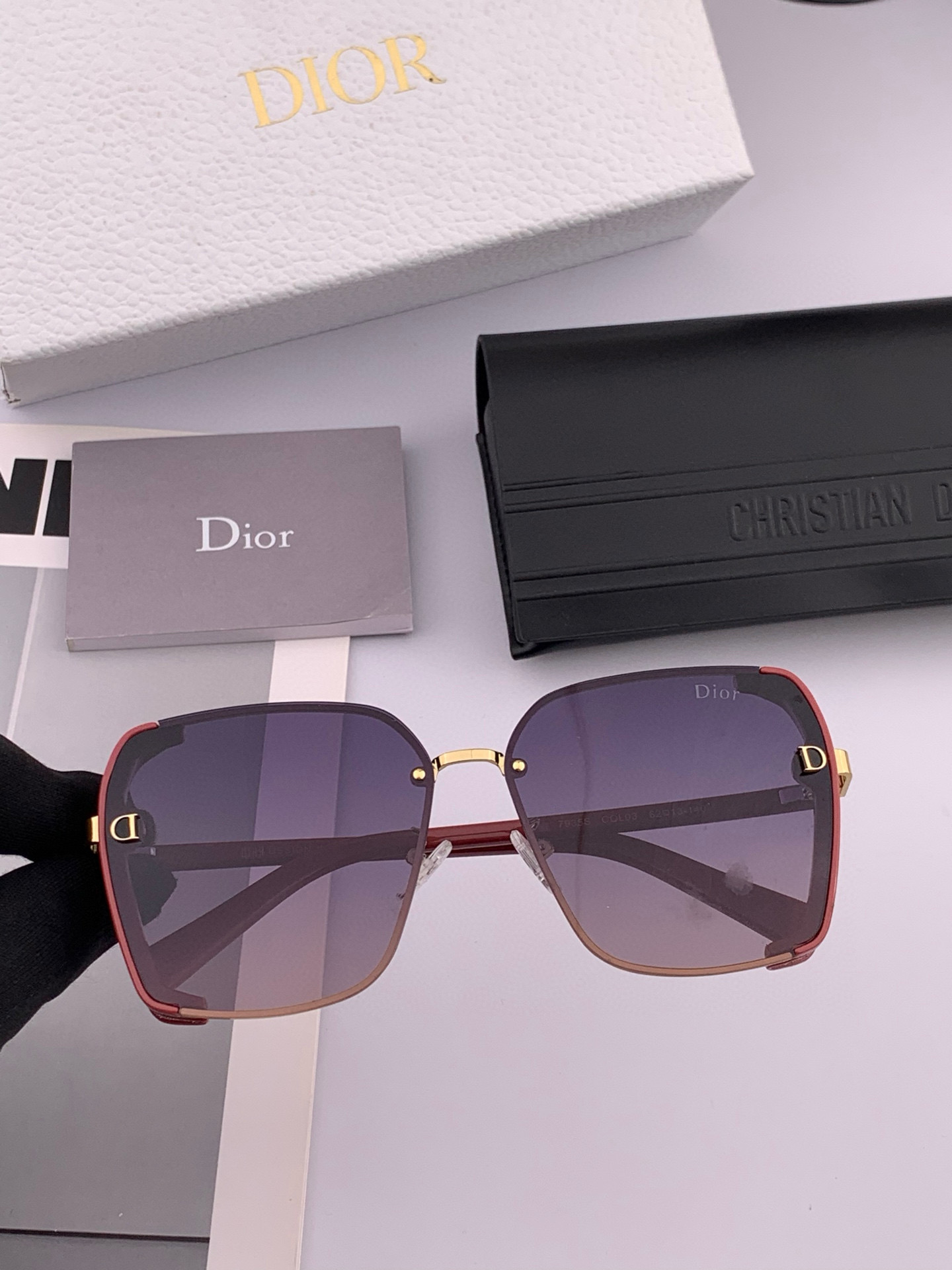  🔺 【DIOR-迪奥偏光太阳镜】2025开春新款 潮流爆款 时尚方框偏光太阳镜 高品质 佩戴舒适 网红