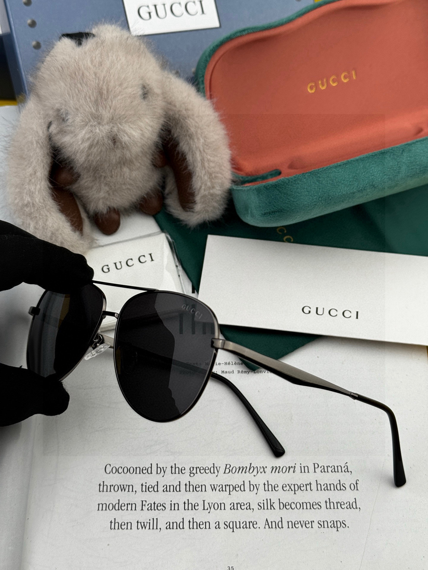   Gucci 。  高品质男女款墨镜   👍 进口宝丽来偏光镜片  。蛤蟆镜 开车钓鱼都可 。百搭显瘦