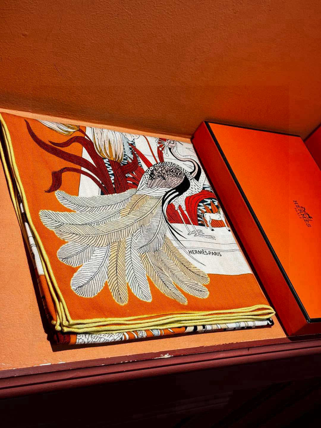  羊绒新款🆕👏买了都说好看‼️推荐💕爱马仕双面同色羊绒方巾，【奇珍乐园双面同色140】顶级工艺超值‼️爱