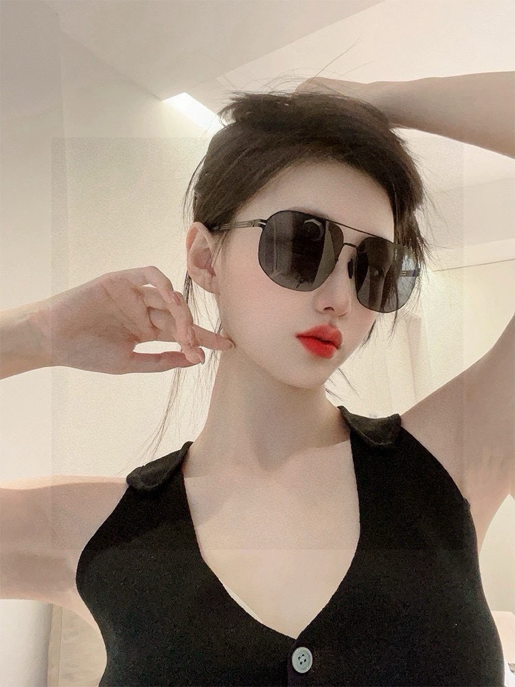 ♦️GUCCI 2025新款男女情侣款太阳镜多边形墨镜iP电镀永不褪色 超轻超有弹性整幅眼镜无螺丝重要的