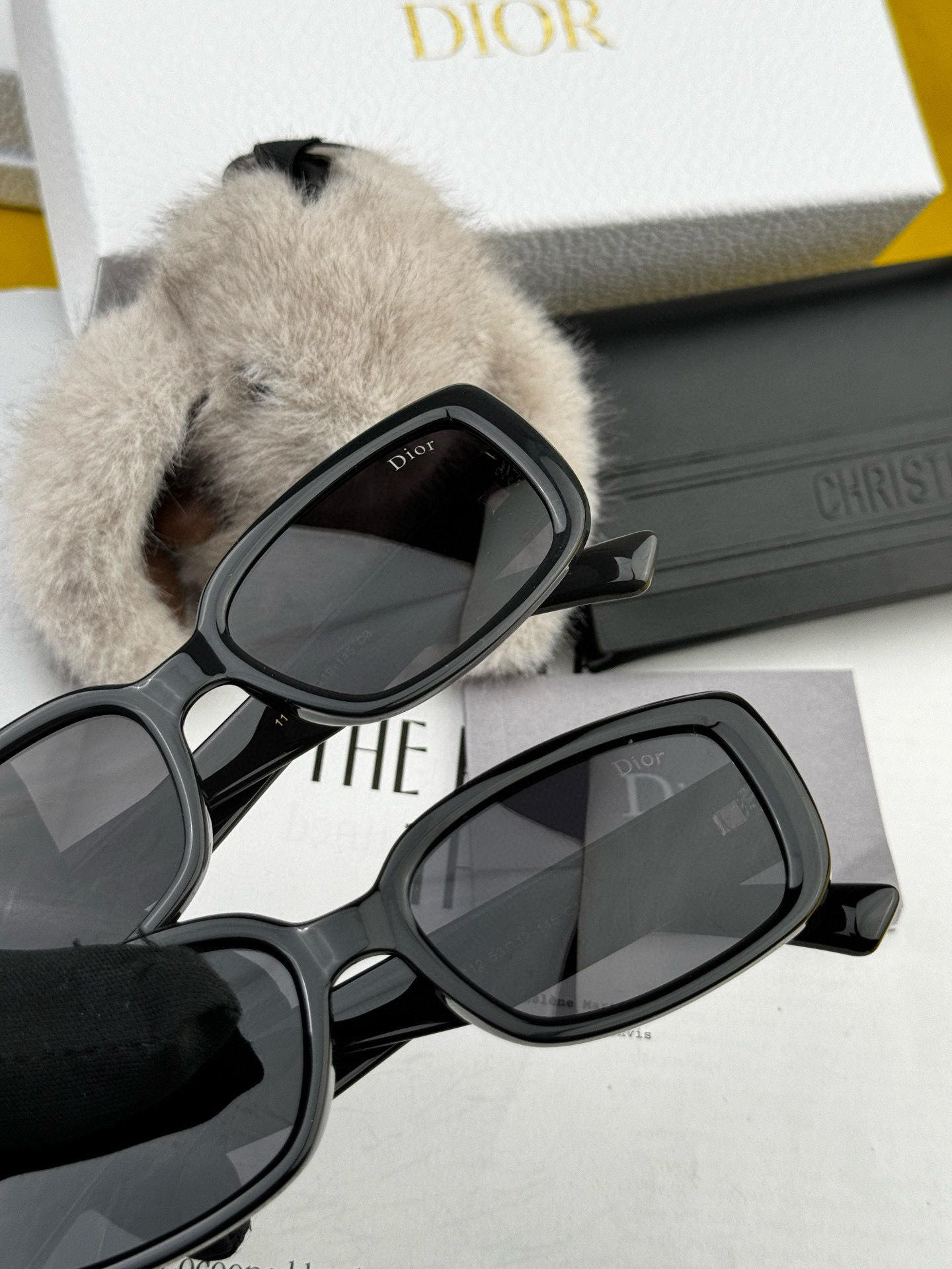  🔺 【DIOR-迪奥】2025开春新款 潮流爆款 时尚方框偏光太阳镜 高品质 佩戴舒适 网红潮款墨镜 