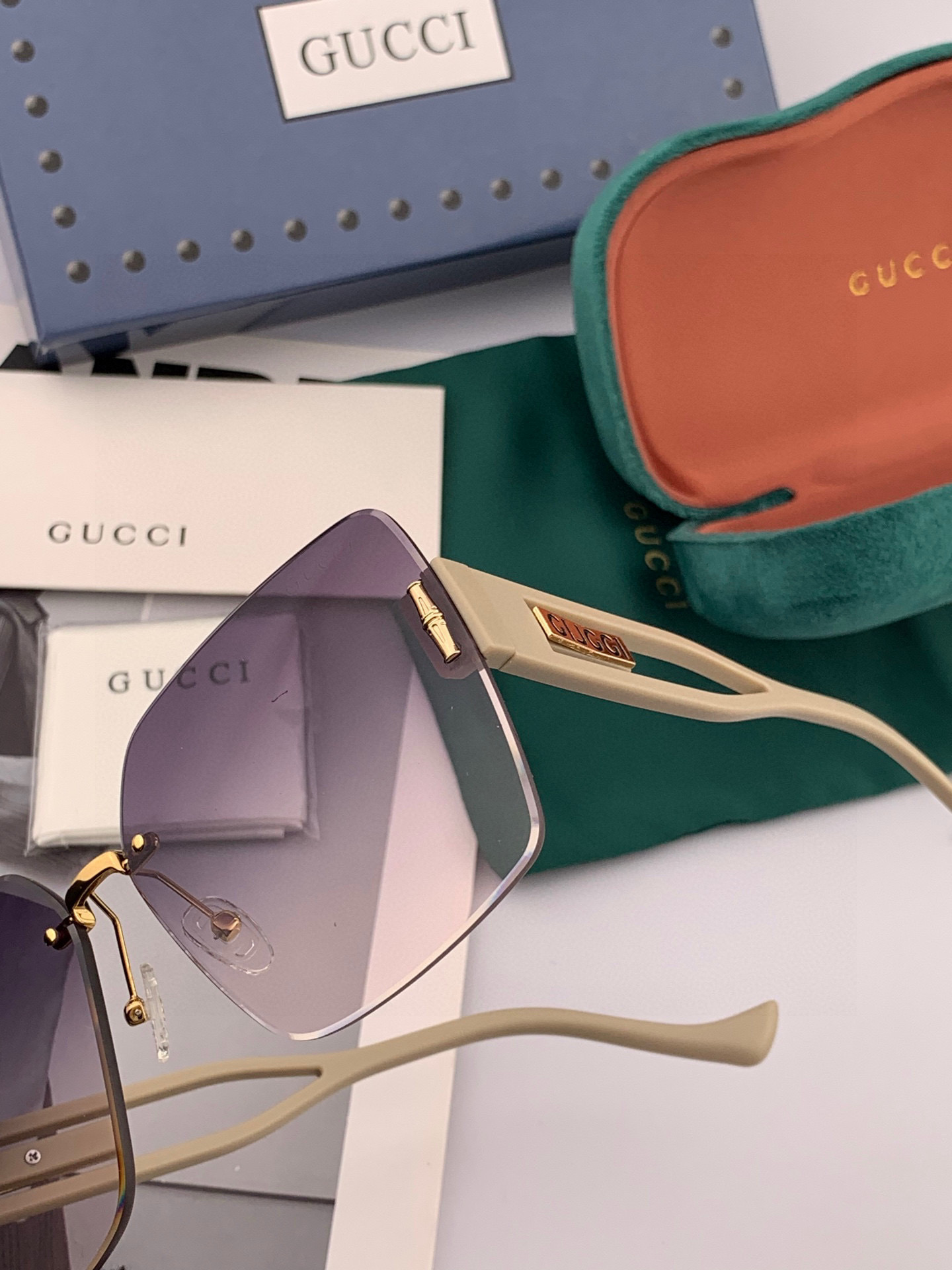   🔺 【GUCCI-偏光太阳镜】2025开春新款 潮流爆款 时尚方框偏光太阳镜 高品质 佩戴舒适 网红